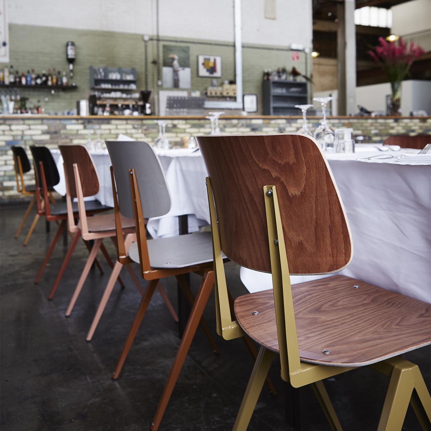 Métal Plusieurs chaises de salle à manger industrielles Galvanitas S16 en noir, Pays-Bas en vente