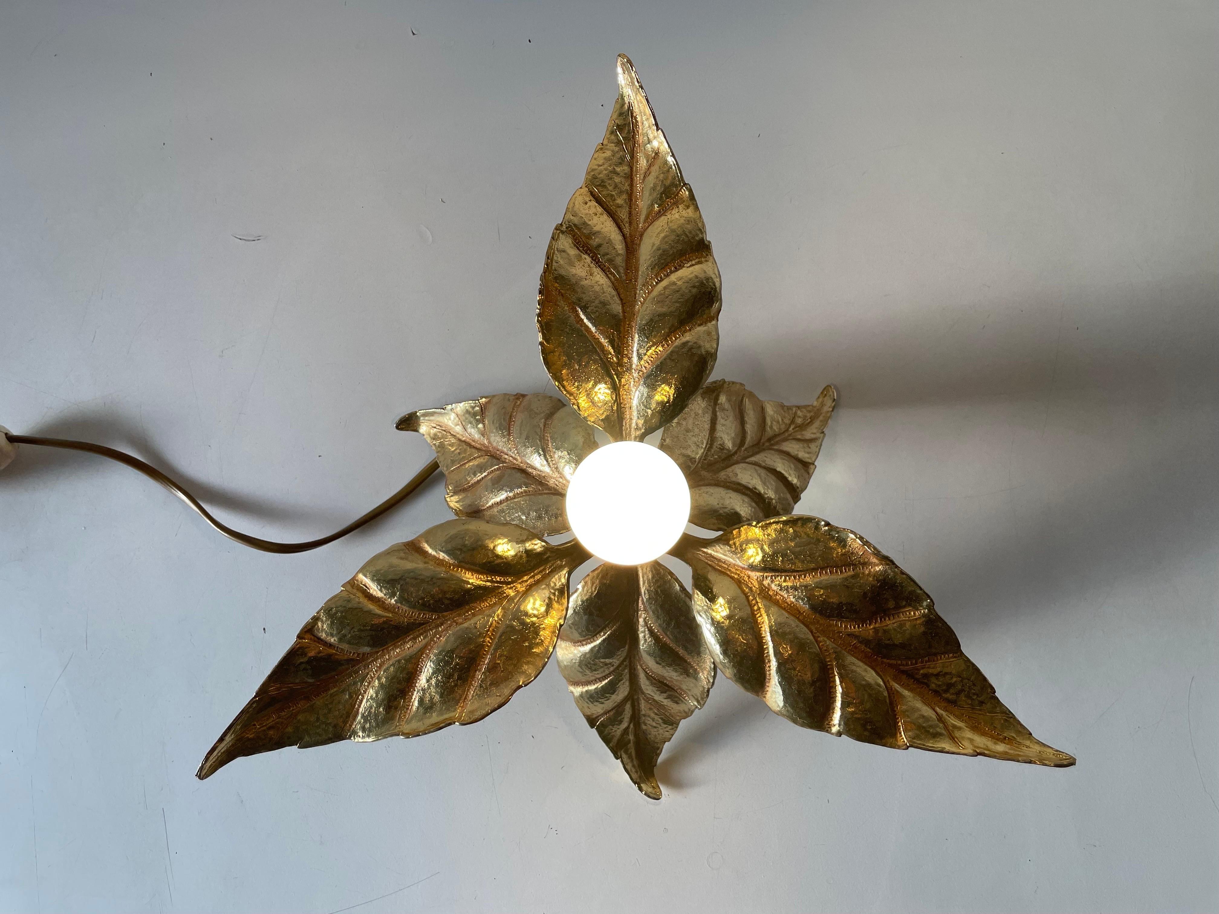 Multiple Leaf Design Brass Table Lamp by Willy Daro for Massive, 1960s, Germany 7