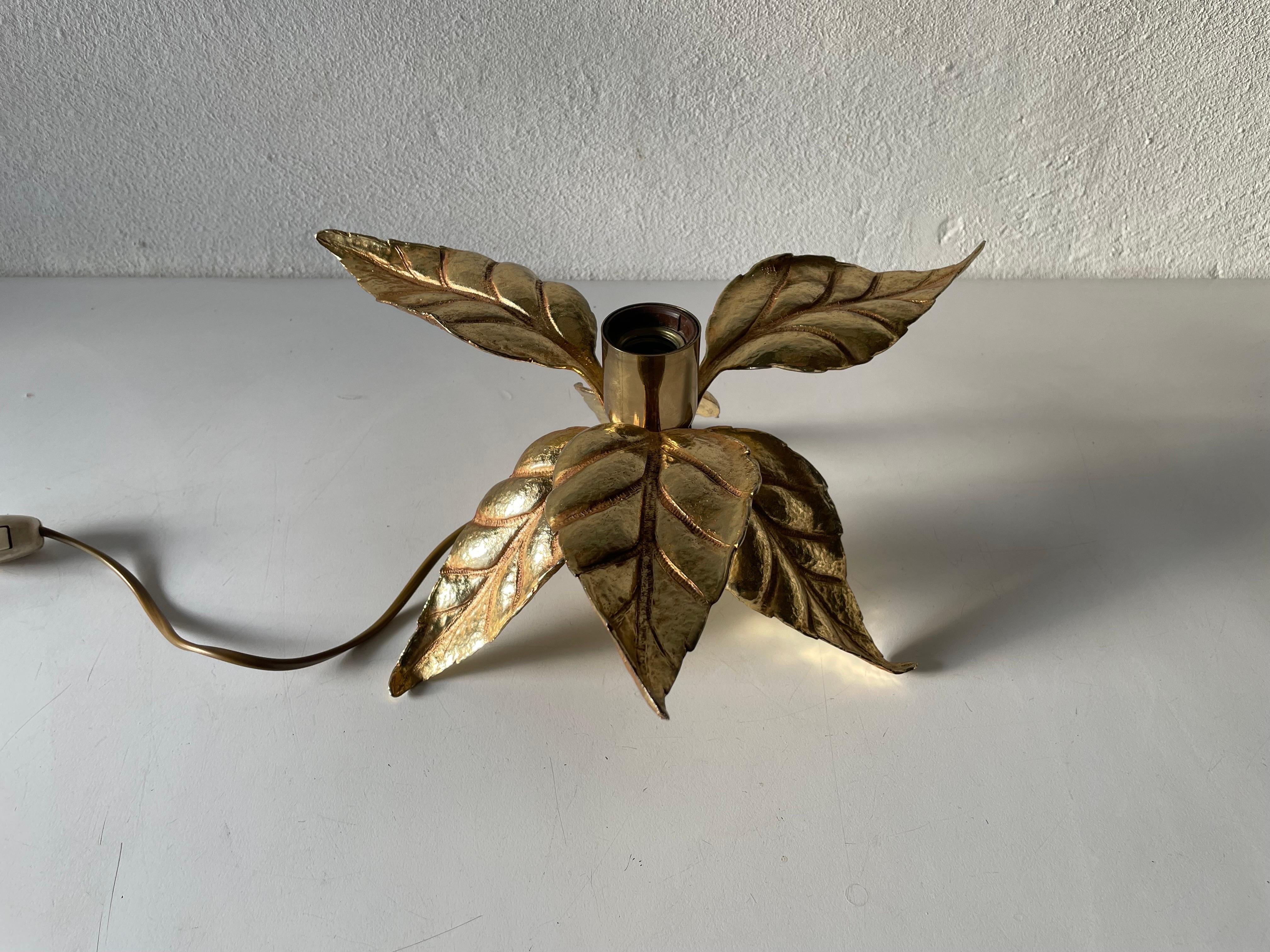 Mid-Century Modern Multiple Leaf Design Brass Table Lamp by Willy Daro for Massive, 1960s, Germany