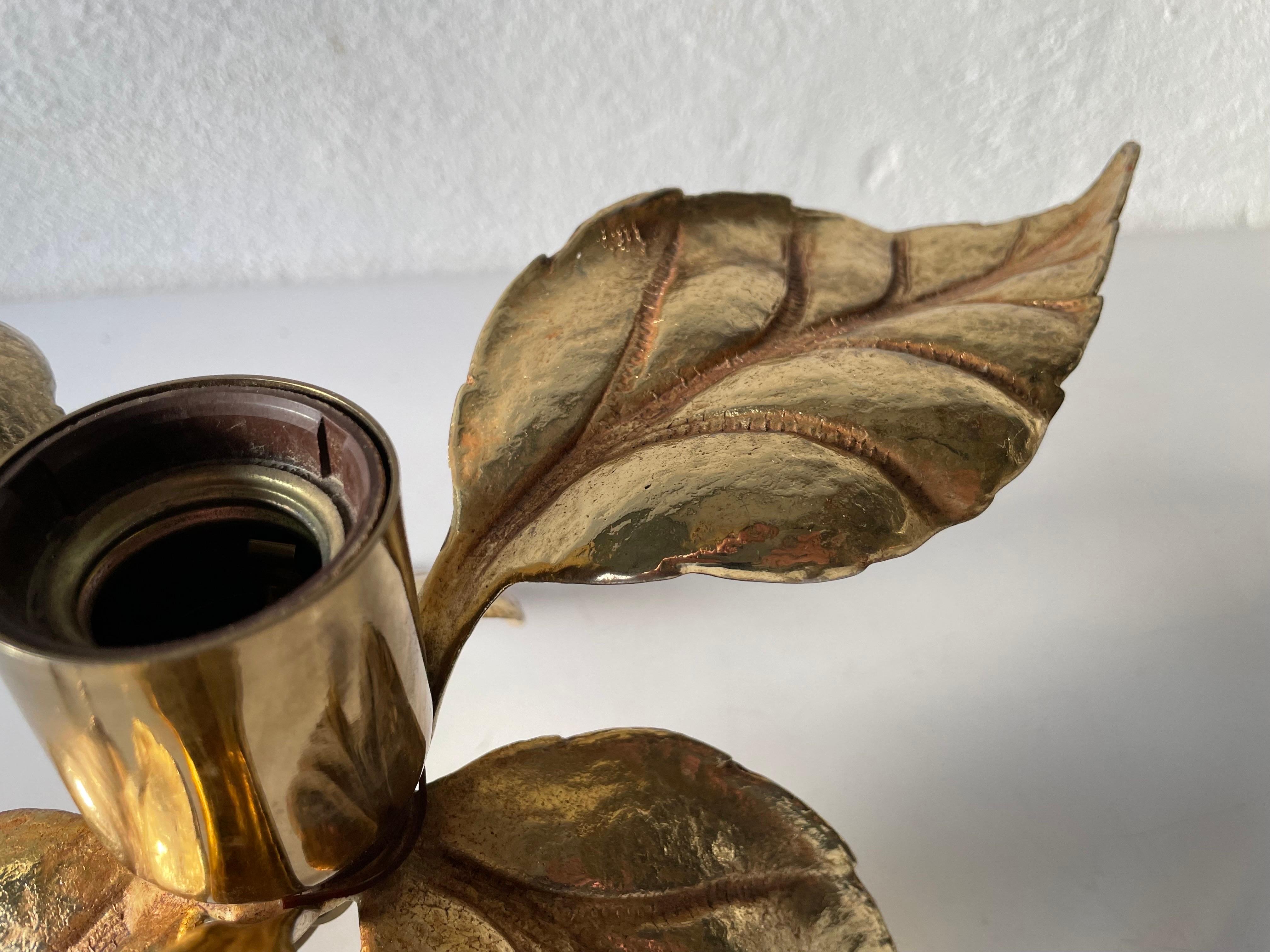 Mid-20th Century Multiple Leaf Design Brass Table Lamp by Willy Daro for Massive, 1960s, Germany