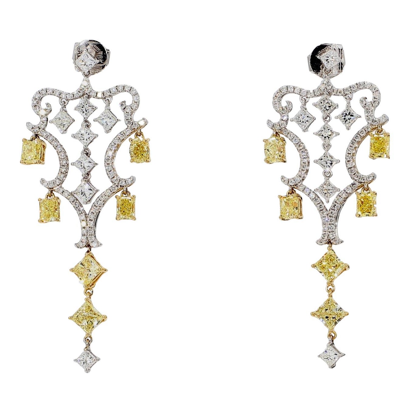 Boucles d'oreilles Chandellier Pushback multiformes en or jaune 18 carats en vente