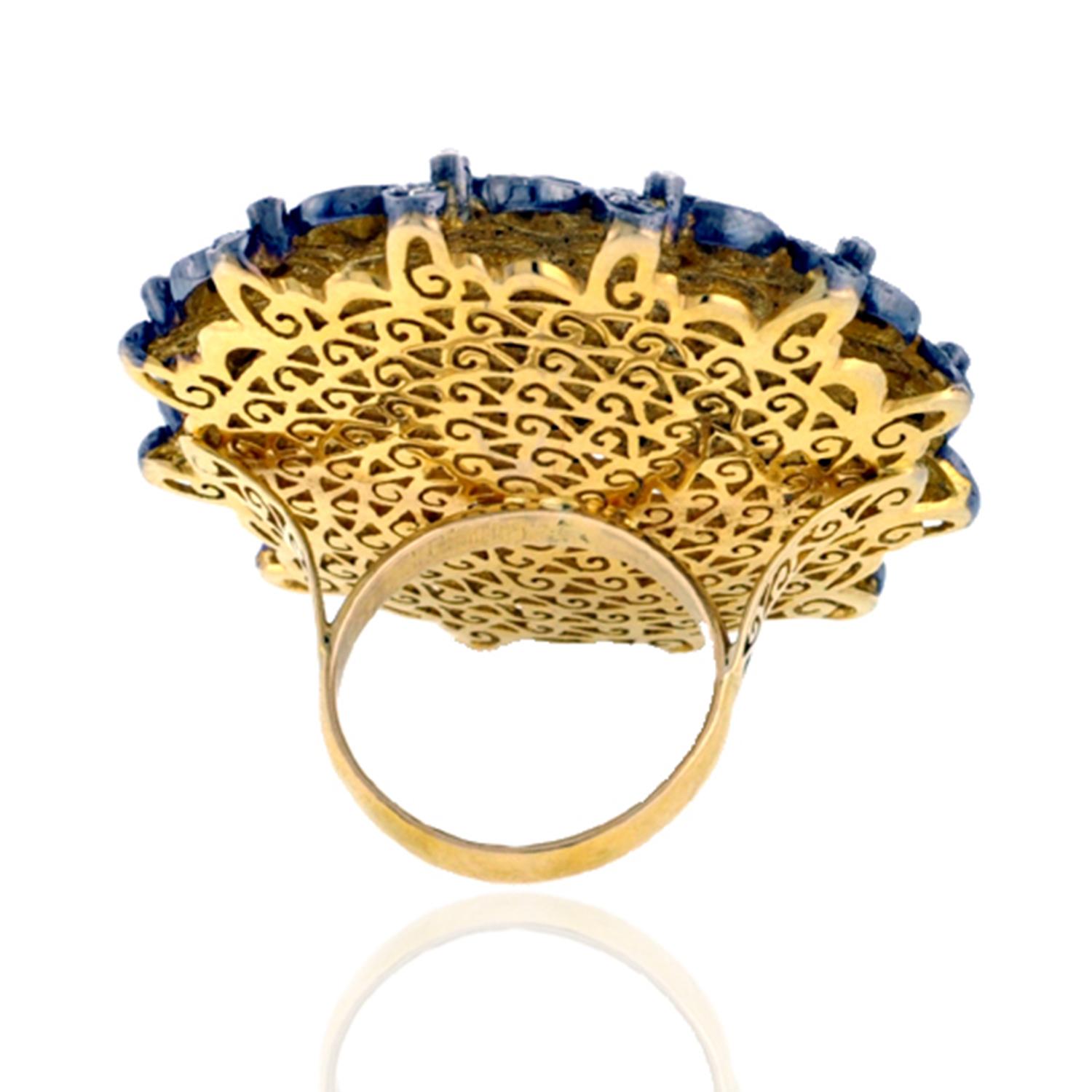 Taille mixte Bague de cocktail en or et argent 14k avec diamants multicolores taillés en rose en vente