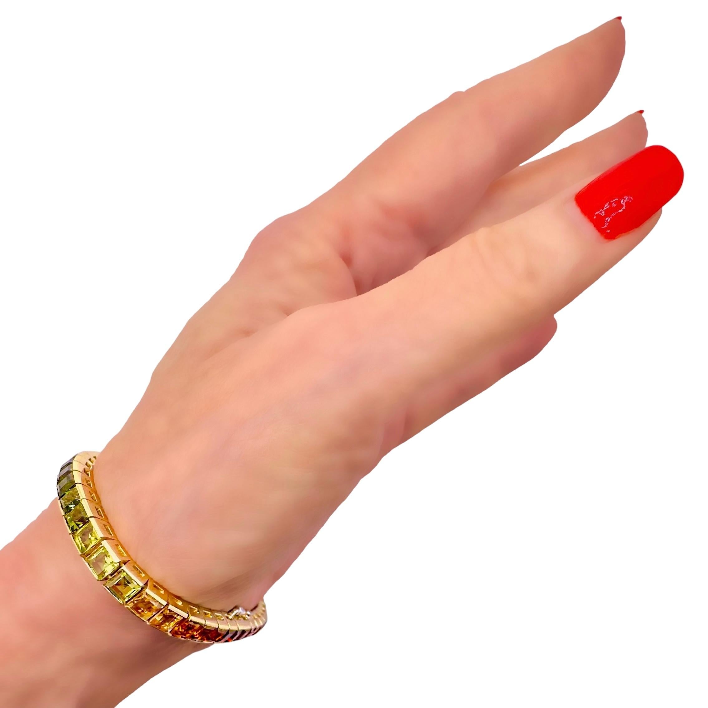 Bracelet multi-pierres de couleur arc-en-ciel en or jaune 18 carats en vente 7