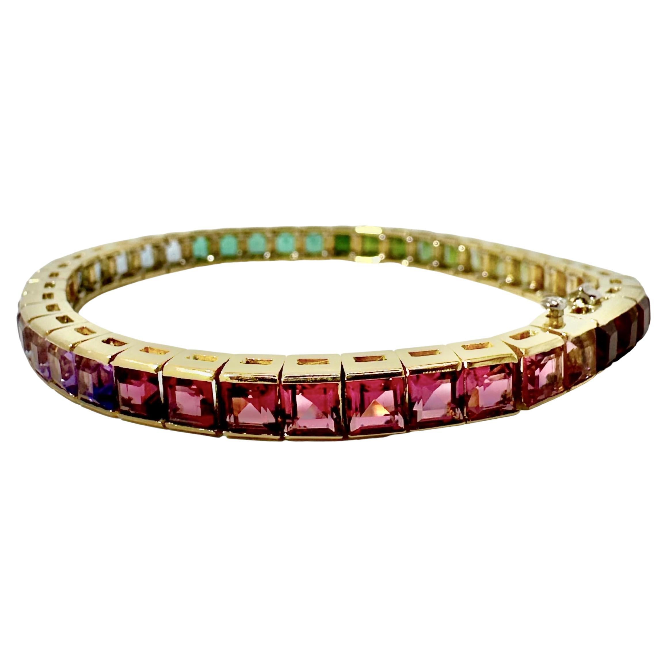 Bracelet multi-pierres de couleur arc-en-ciel en or jaune 18 carats Unisexe en vente