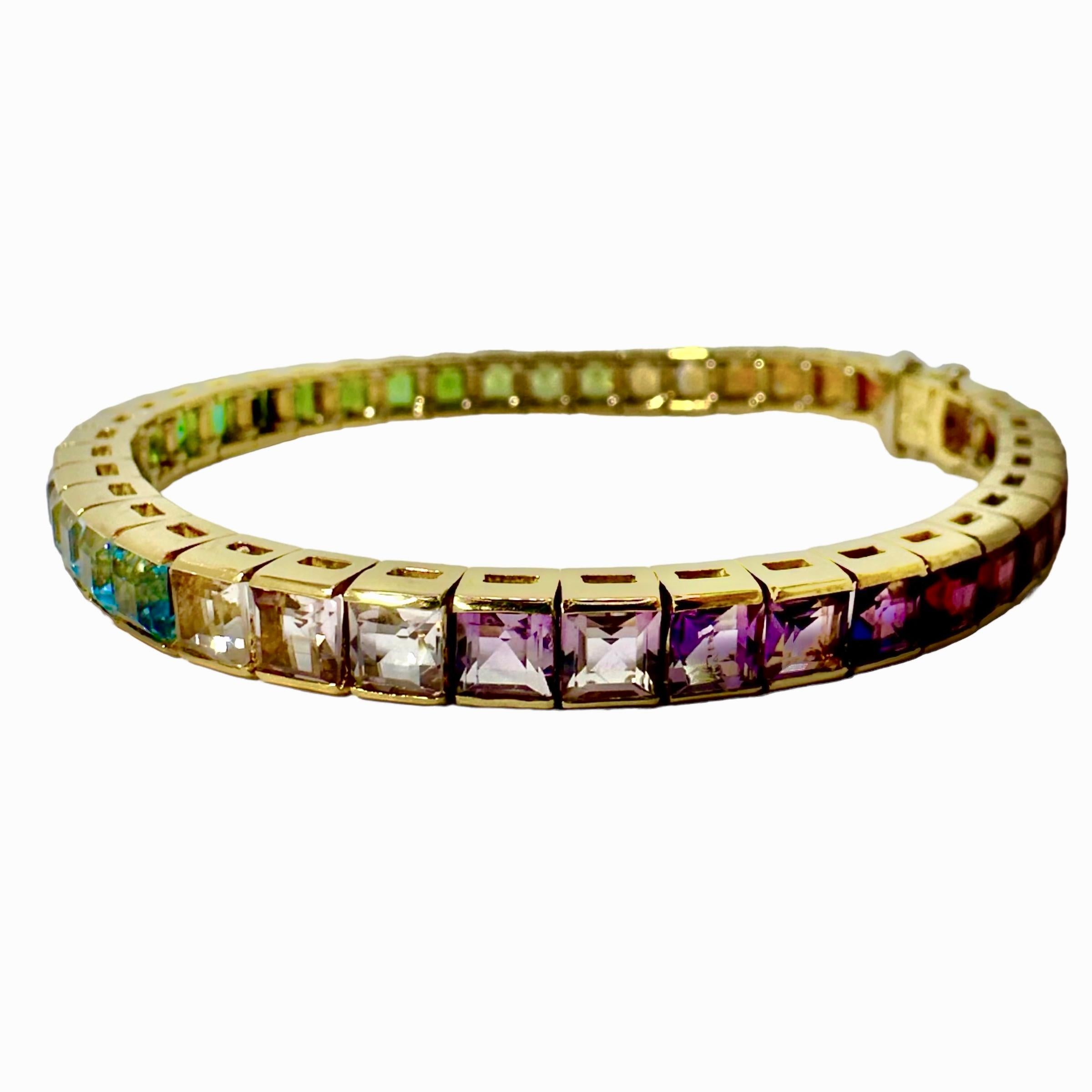 Bracelet multi-pierres de couleur arc-en-ciel en or jaune 18 carats en vente 1