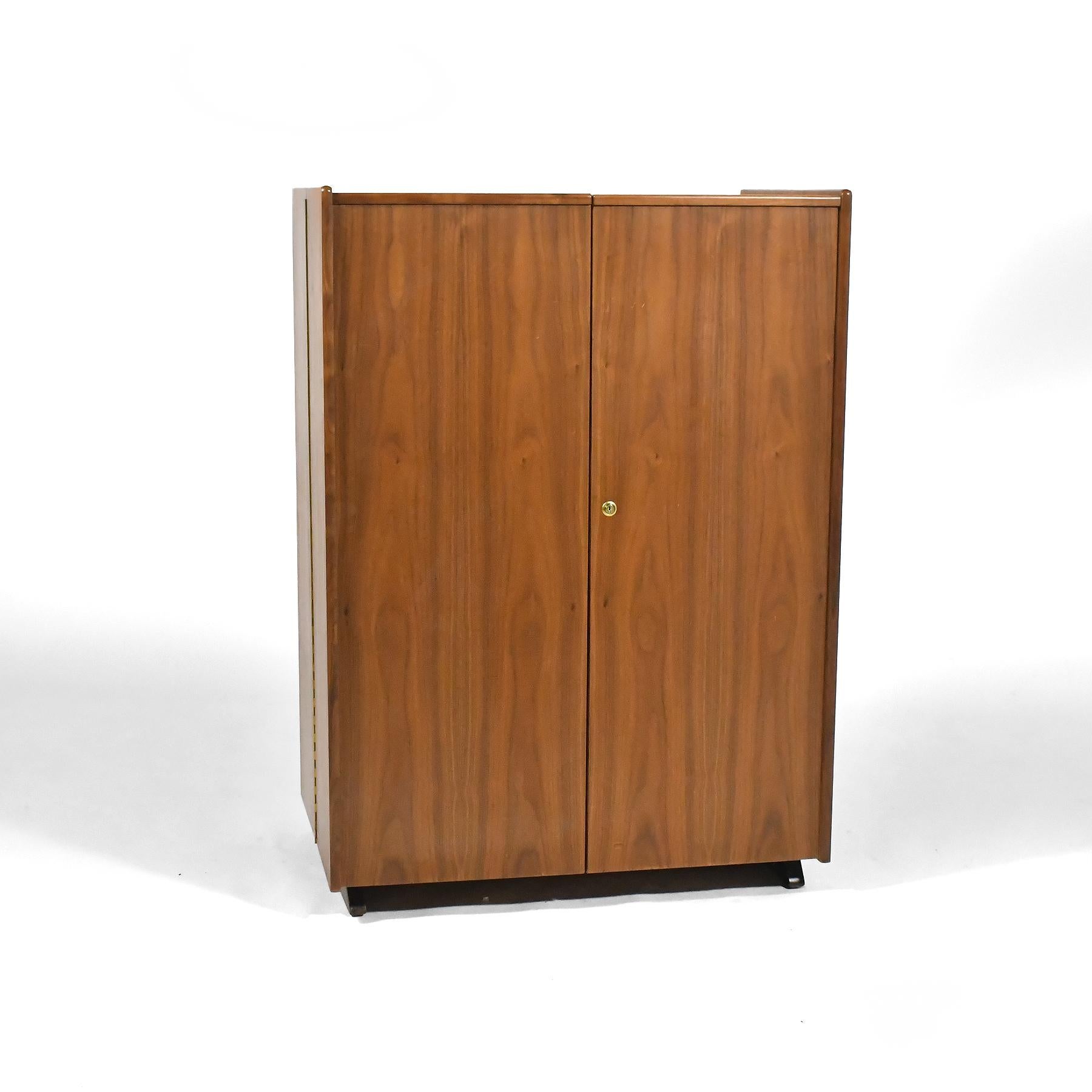 Mummenthaler and Meier Magic Box Desk 3
