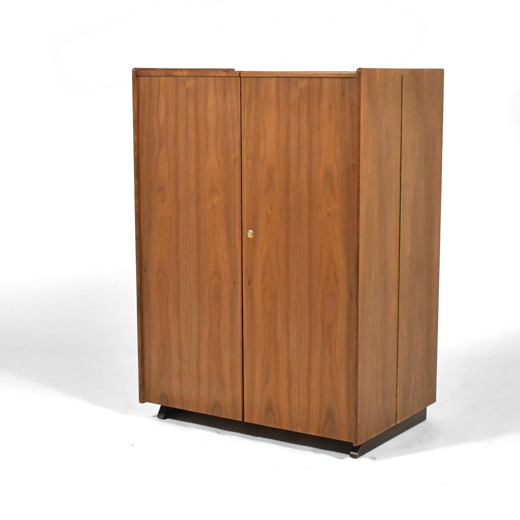 Mummenthaler and Meier Magic Box Desk 4