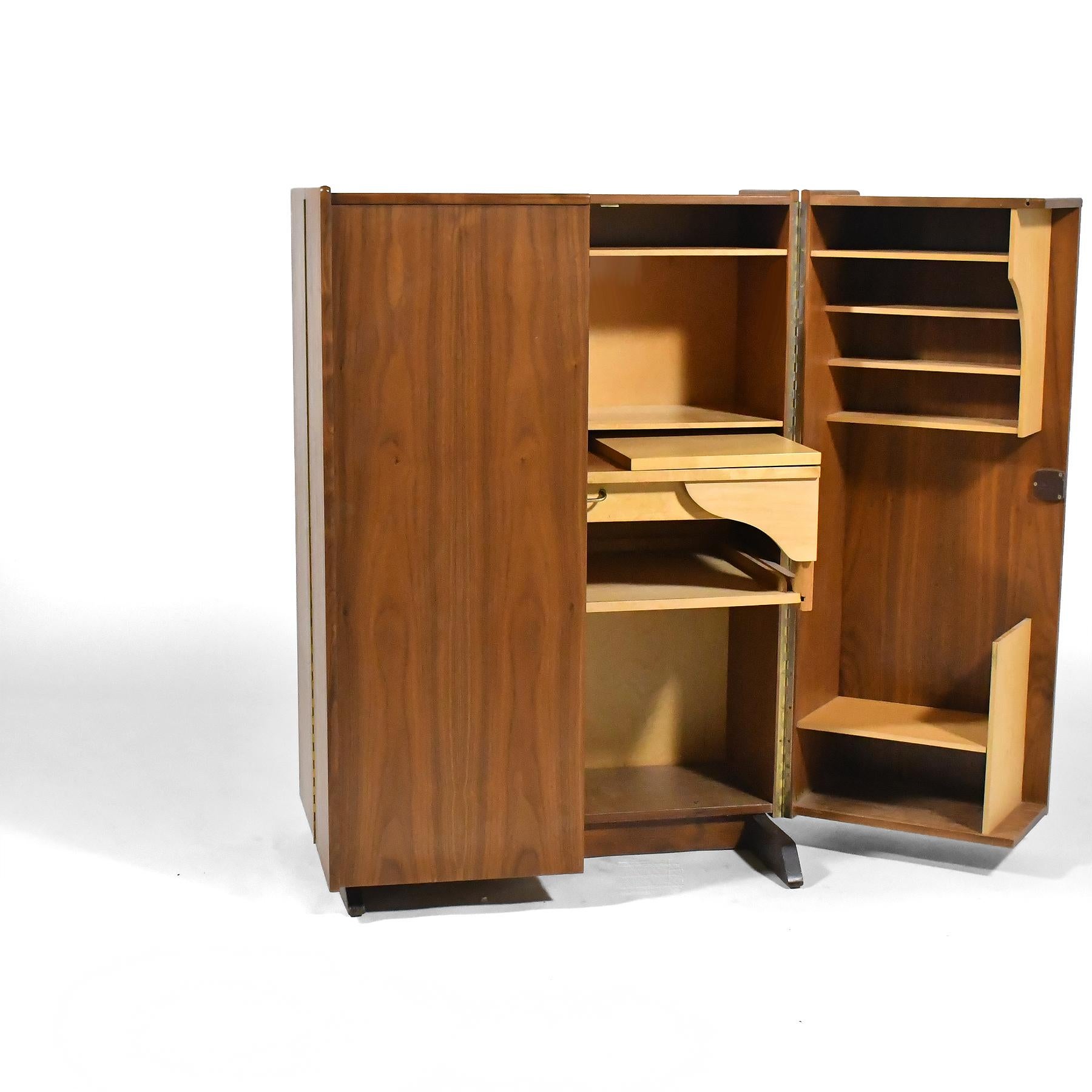 Mummenthaler and Meier Magic Box Desk 2