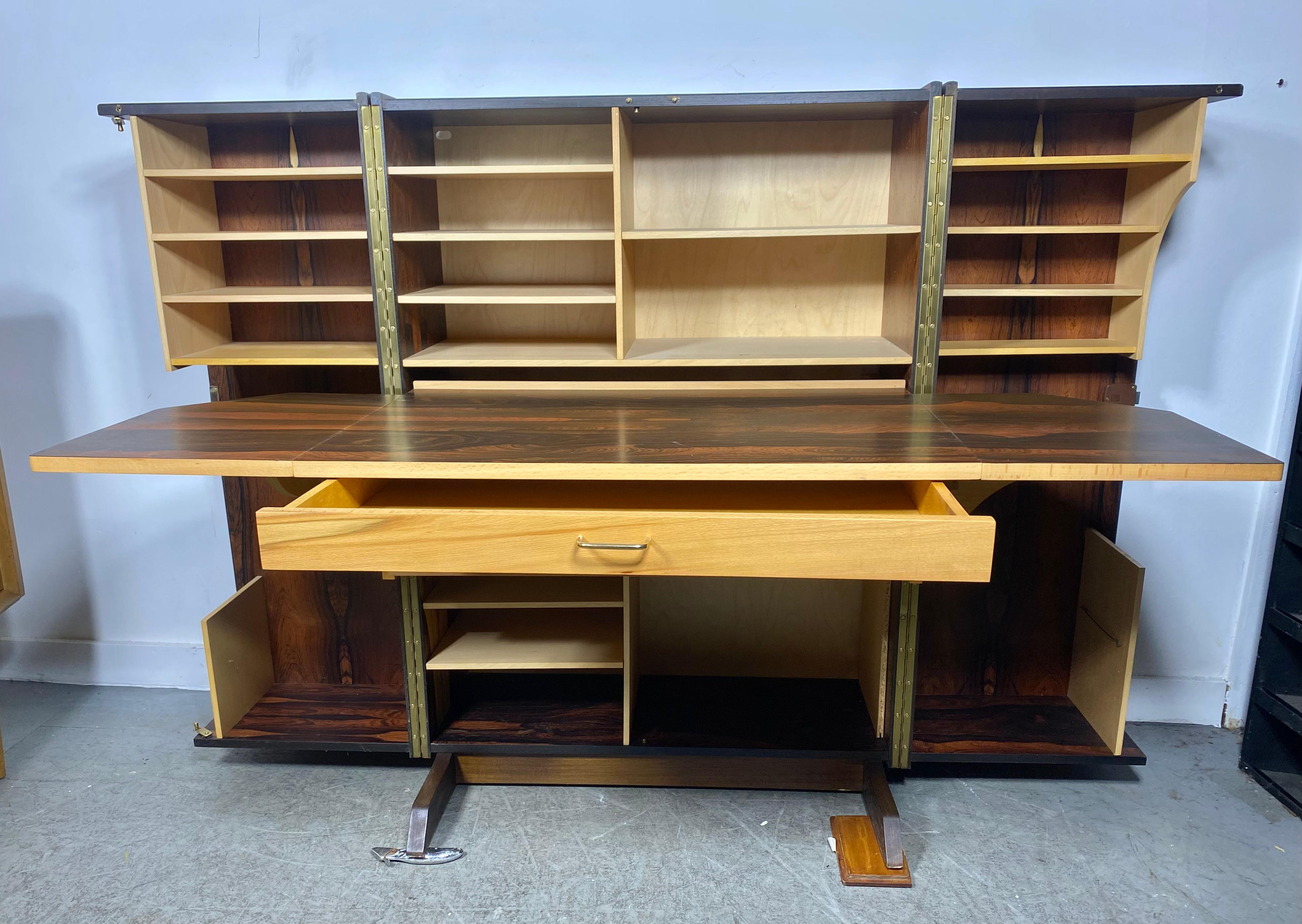 Mummenthaler & Meier „Magic Box“ klappbarer Schreibtischschrank, leuchtende ROSEWOOD 1