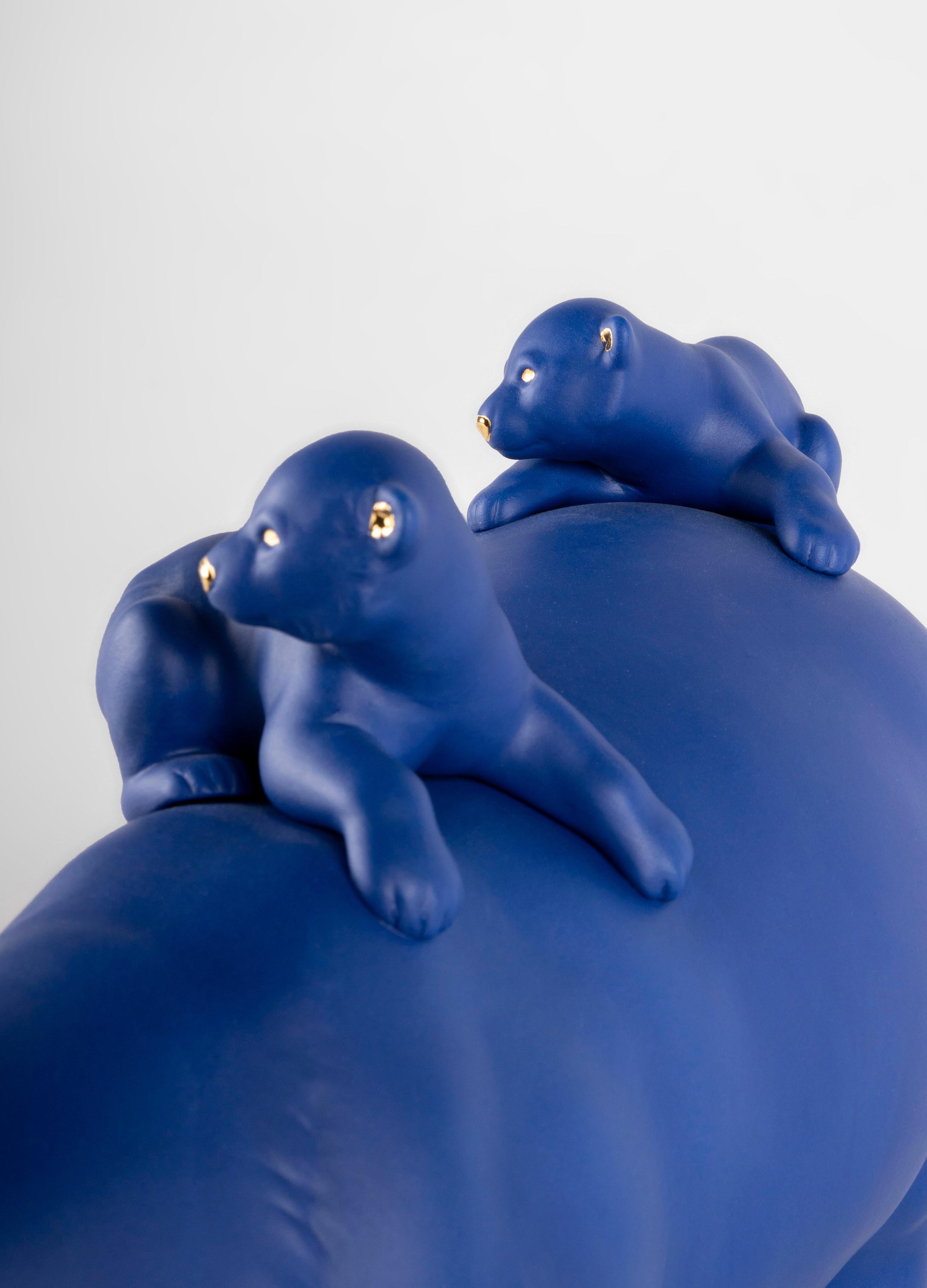 Porcelain Mummy Bear and Babies 'Blue-Gold', Limited Edition