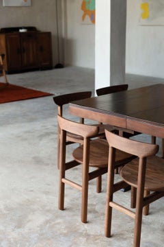 Contemporary Dining Chair in Sculpted Solid Mexican Hardwood