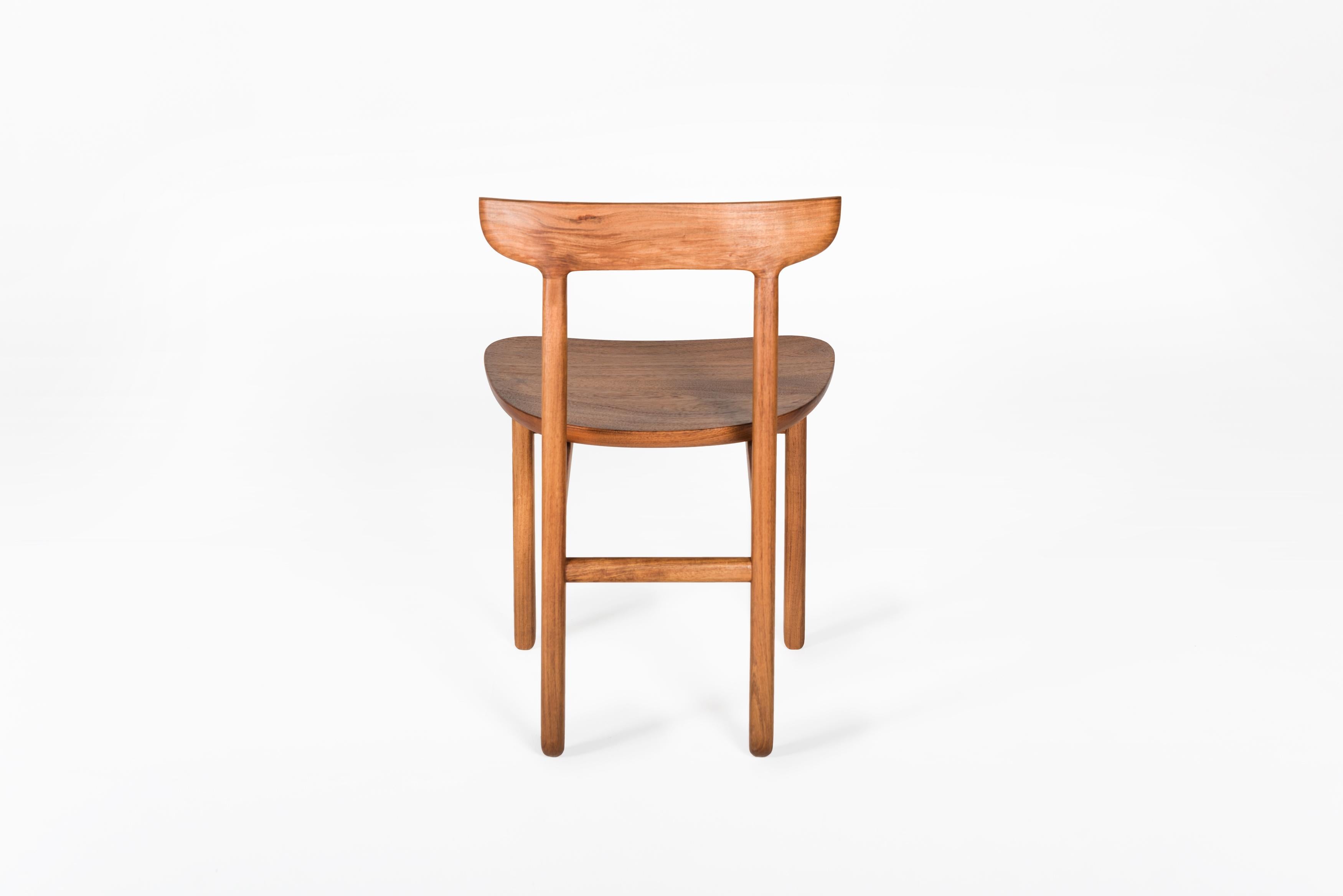 Contemporary Dining Chair in Sculpted Solid Mexican Hardwood For Sale 3