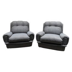 Munari for Poltrona Italian Lounge  Pair Chairs Gray Bouclé Italy 1960s