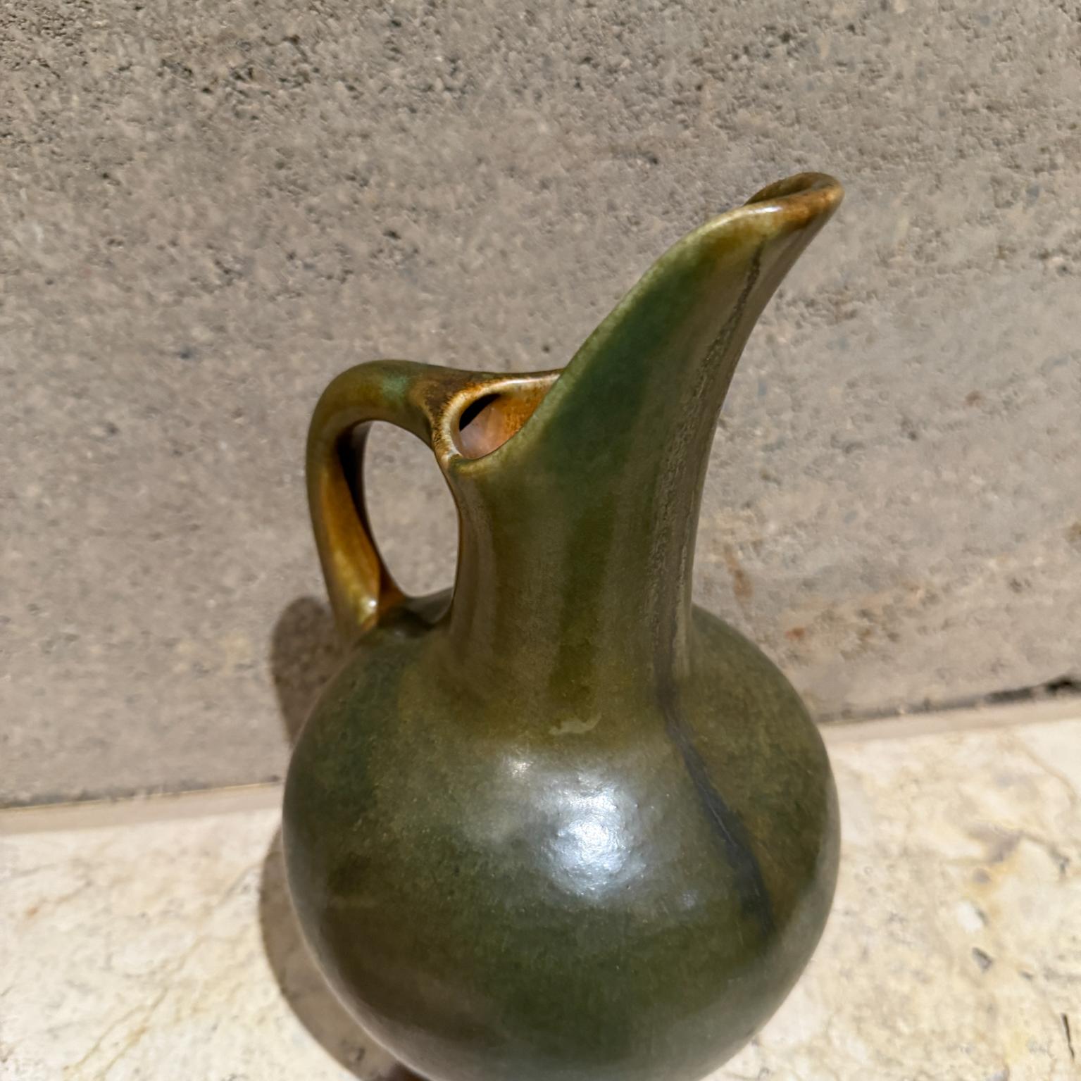 Muncie Pottery Pitcher Ewer Matte Arts & Crafts For Sale 1