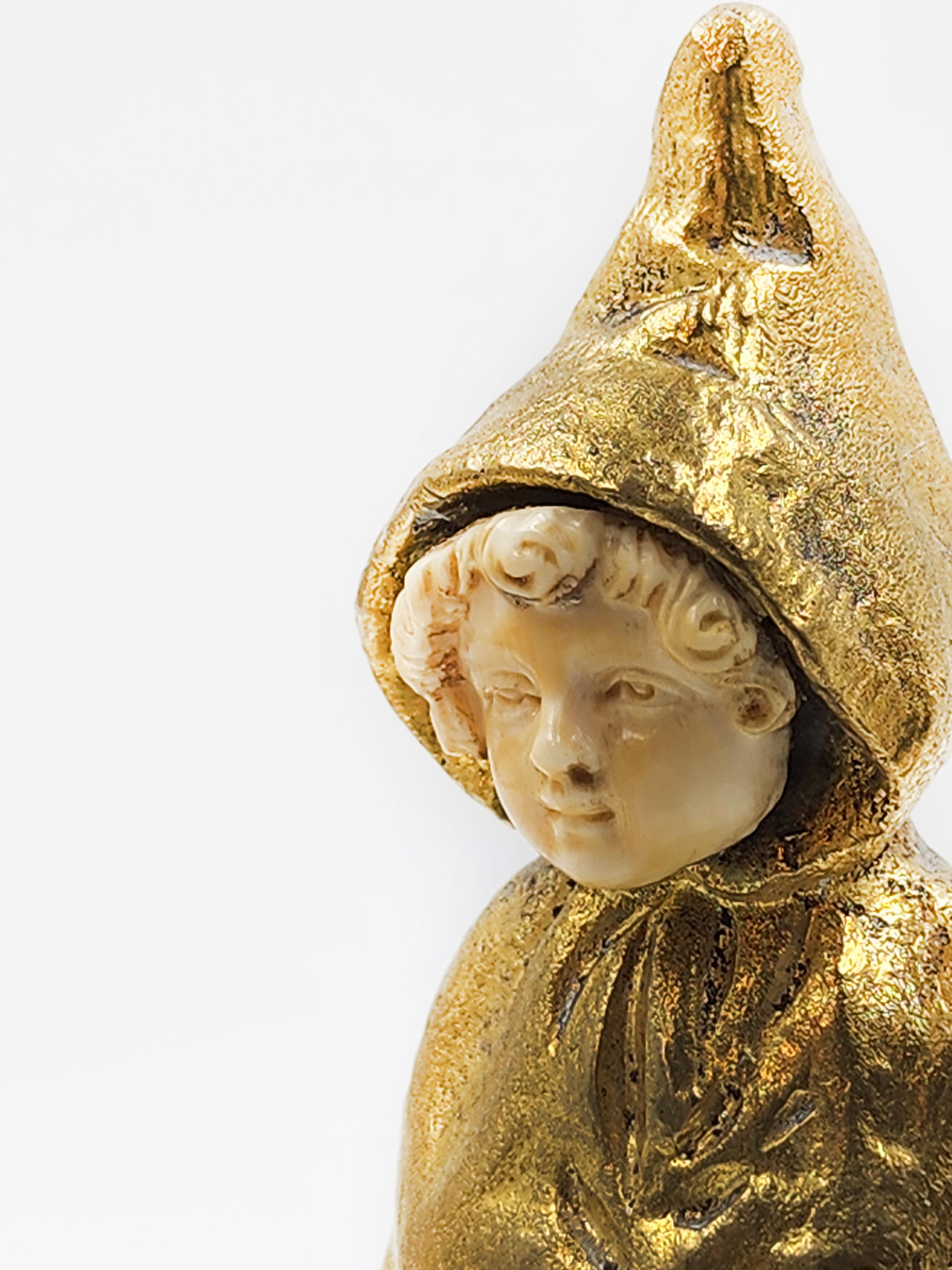 Neoclassico Ragazza di Monaco in bronzo dorato di Bailly Charles Eloy (Francia 1830-1895) in vendita