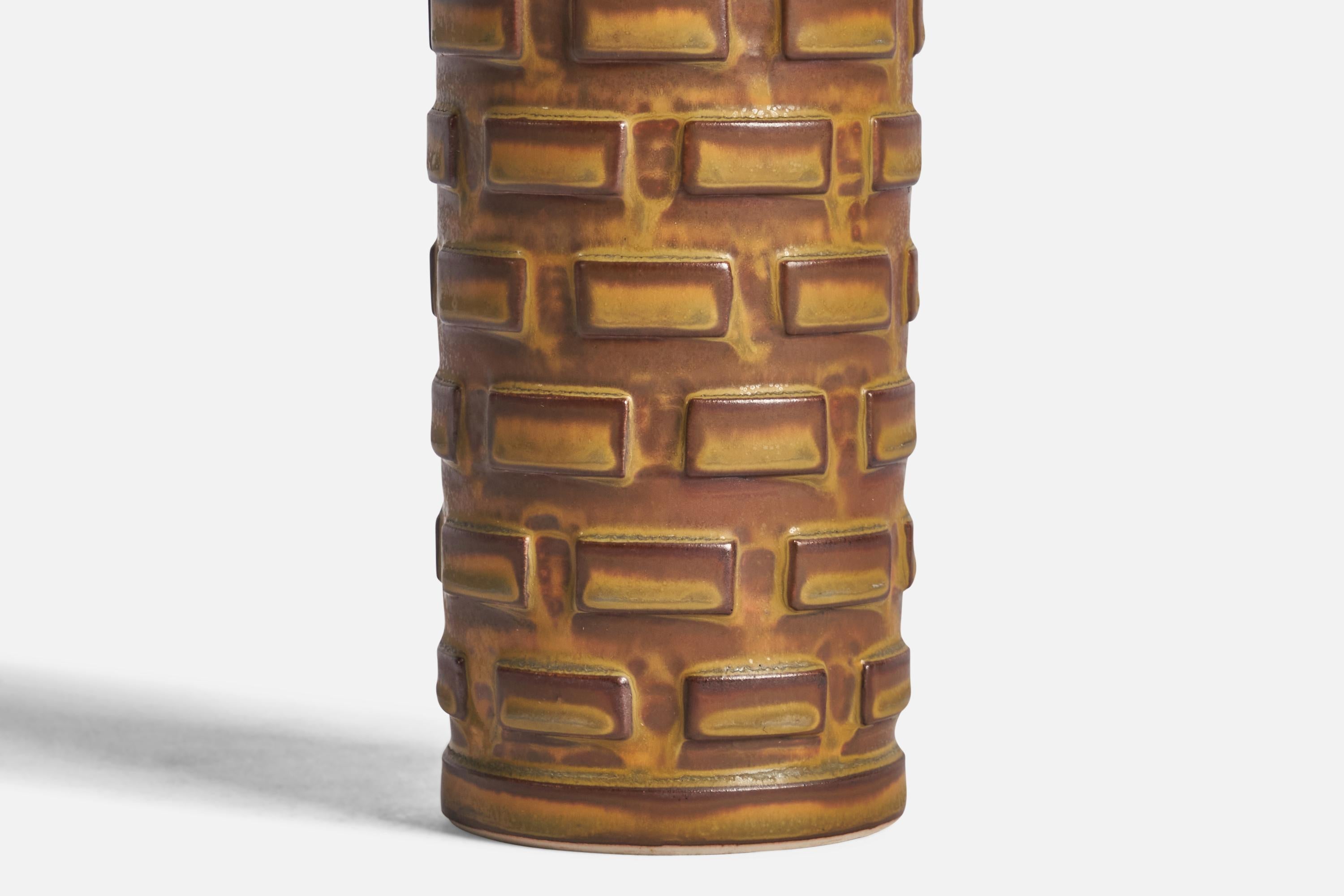 Munk Keramik, Vase, Steingut, Schweden, 1960er Jahre im Zustand „Gut“ im Angebot in High Point, NC