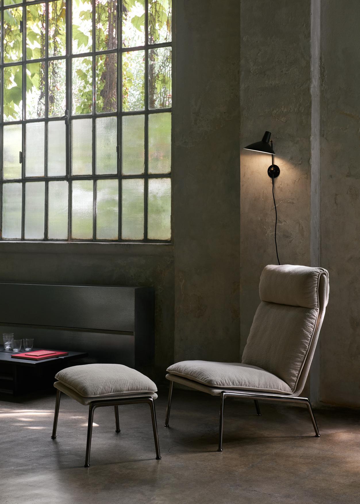 Caratterizzata da un'eleganza senza sforzo, la serie Muno incarna lo spirito dei principi del design scandinavo e italiano. Caratterizzata da un caratteristico schienale alto, la poltrona lounge Muno invita gli utenti ad abbandonarsi a momenti di