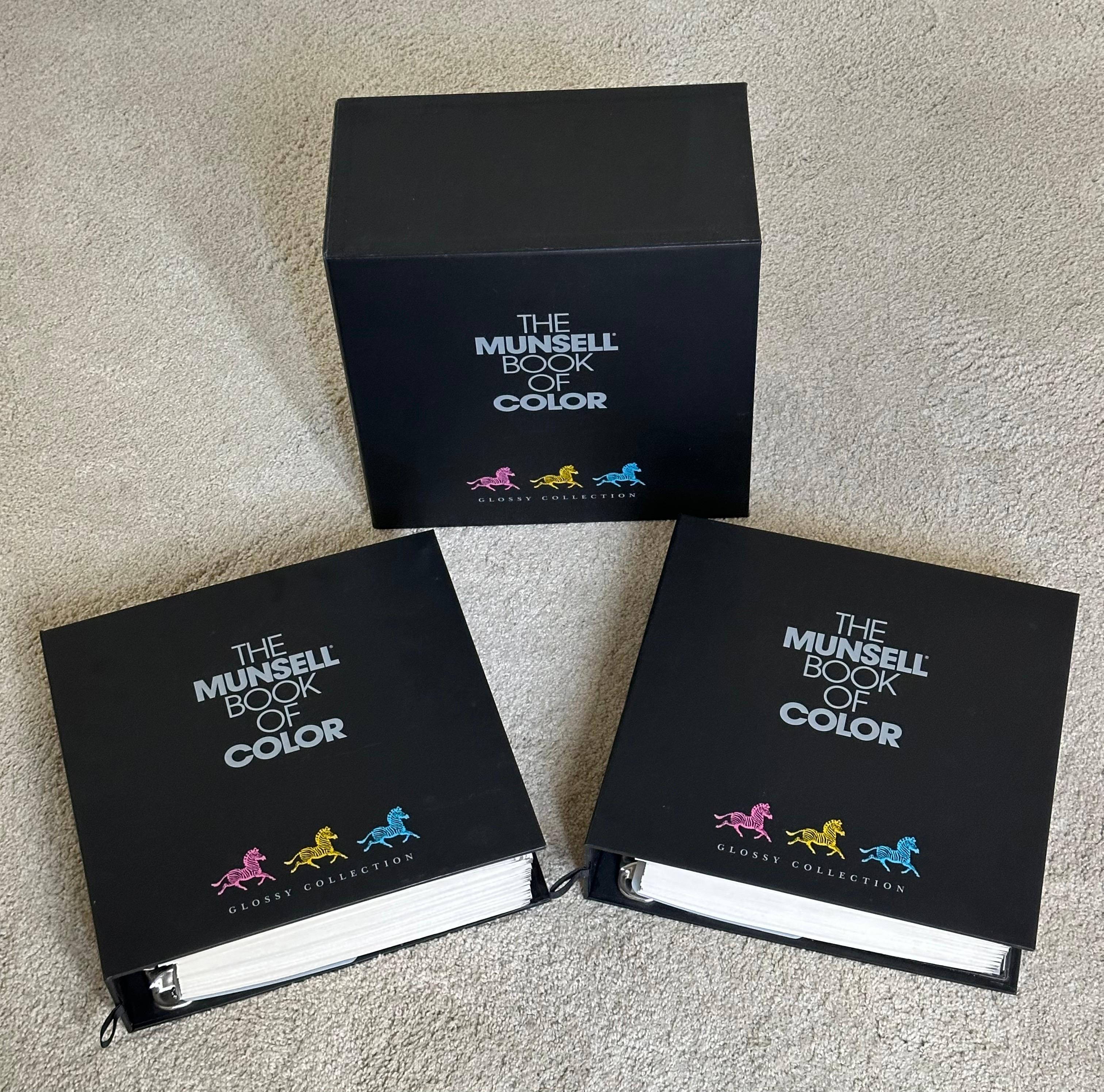 Munsell Book of Color Glossy Edition - Two Volume Set 8