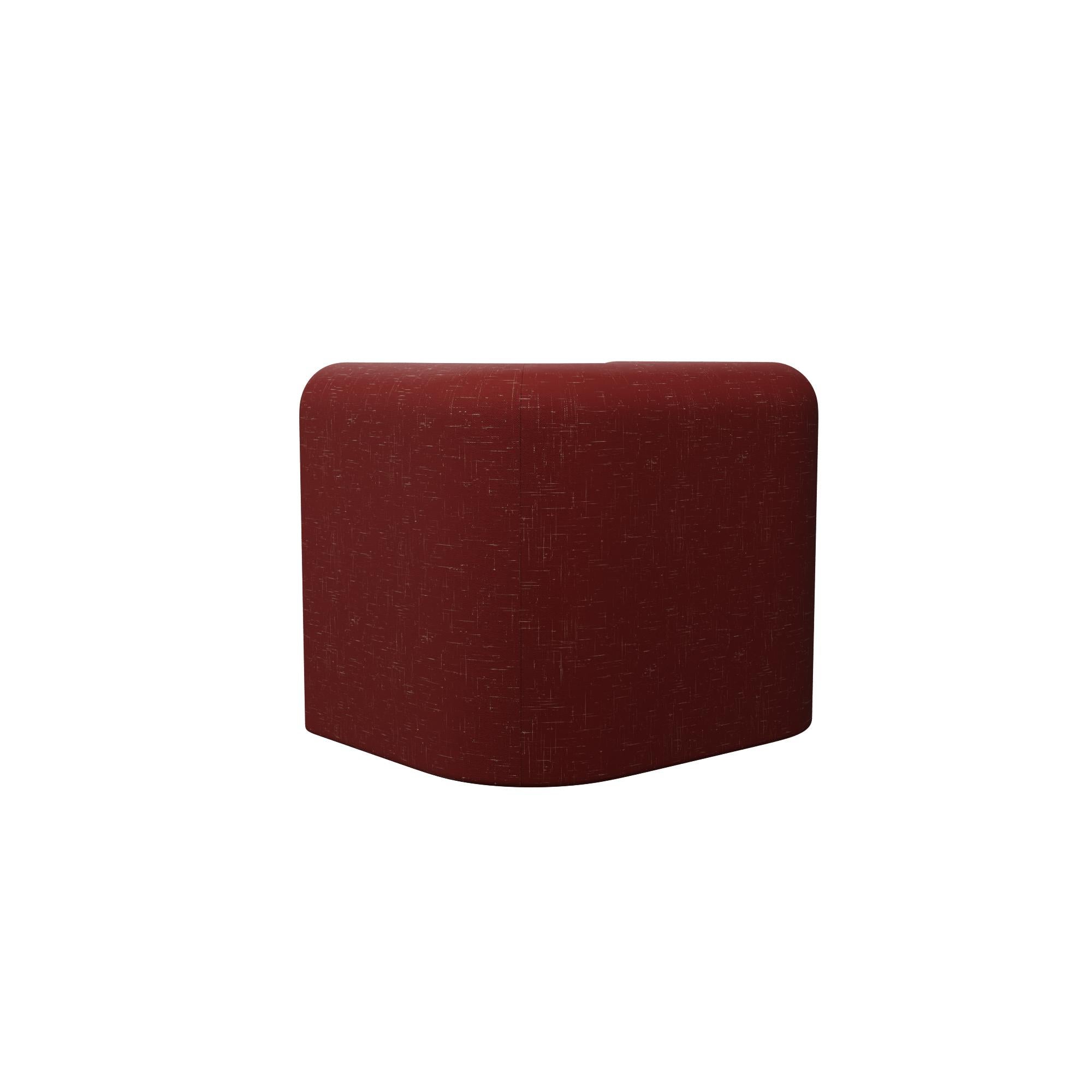 Moderne Munu armchair in Blend Cherry fabric handcrafted by Murmurio en vente