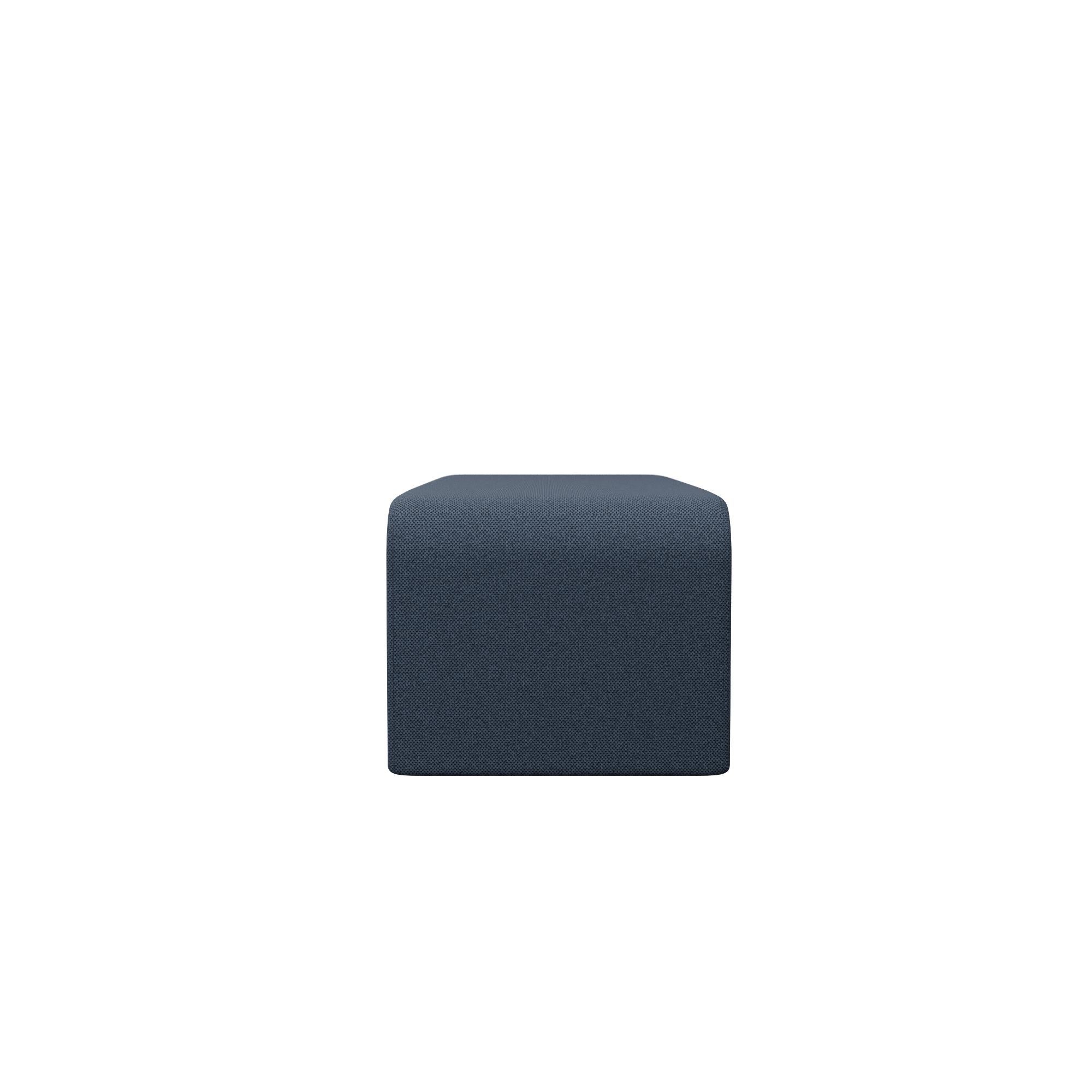 Munu Pouf 1.6 in Easy Clean Night Blue fabric handcrafted by Murmurio Neuf - En vente à Lordelo, PT
