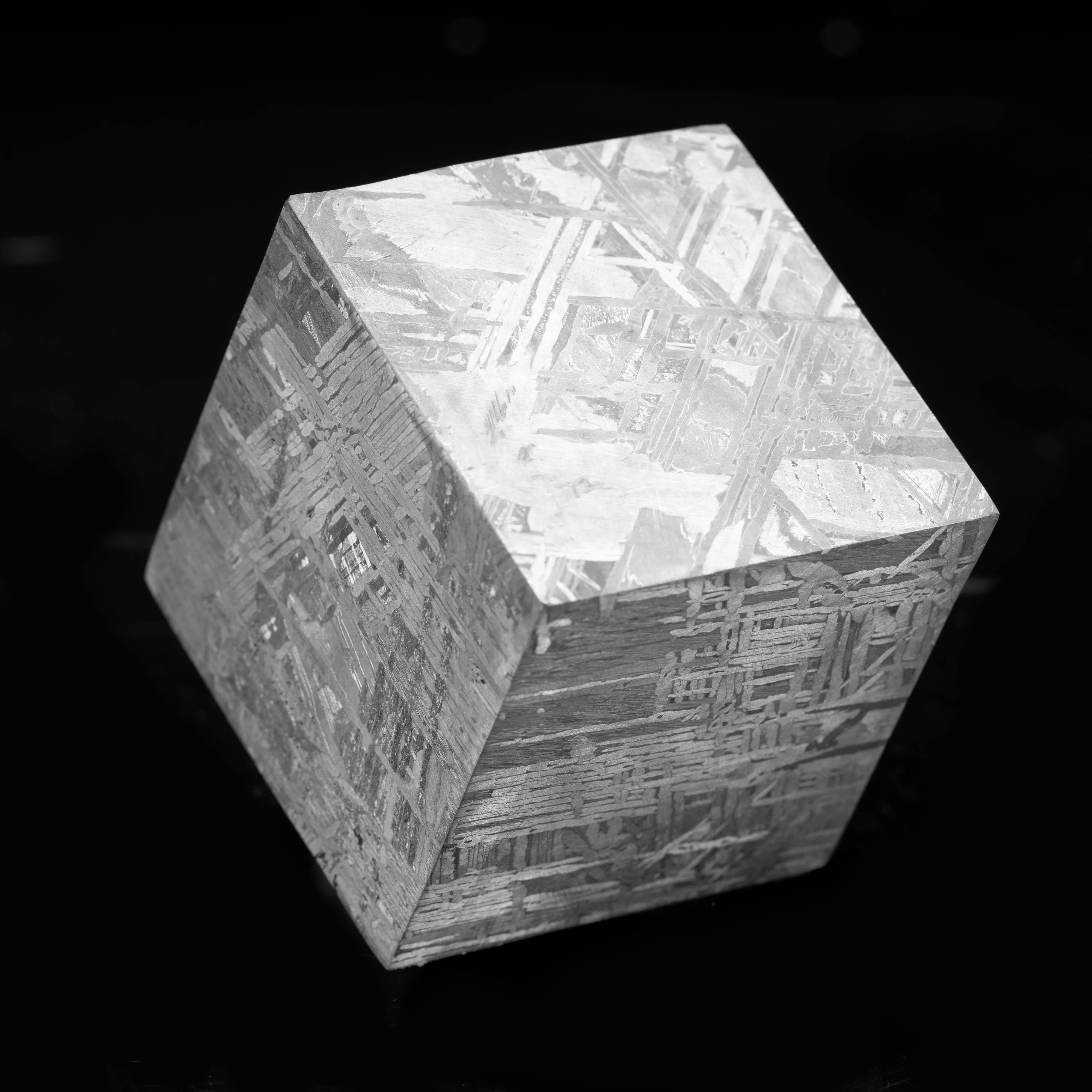 Muonionalusta Meteorite Cube // 960 Grams // 4.5 Billion Years Old 1