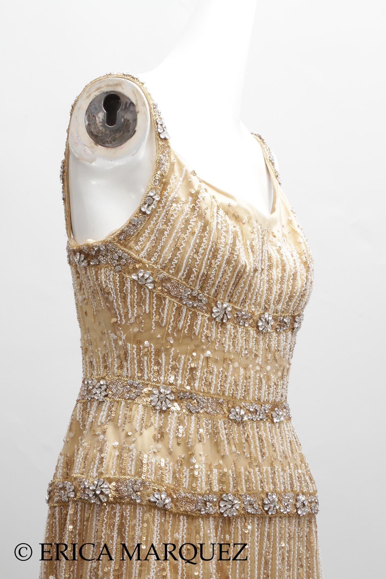 MURAD ZUHAIR, Gold Metallic Floor Length Evening Gown Sequins and Rhinestones (robe de soirée métallisée avec paillettes et strass) en vente 4
