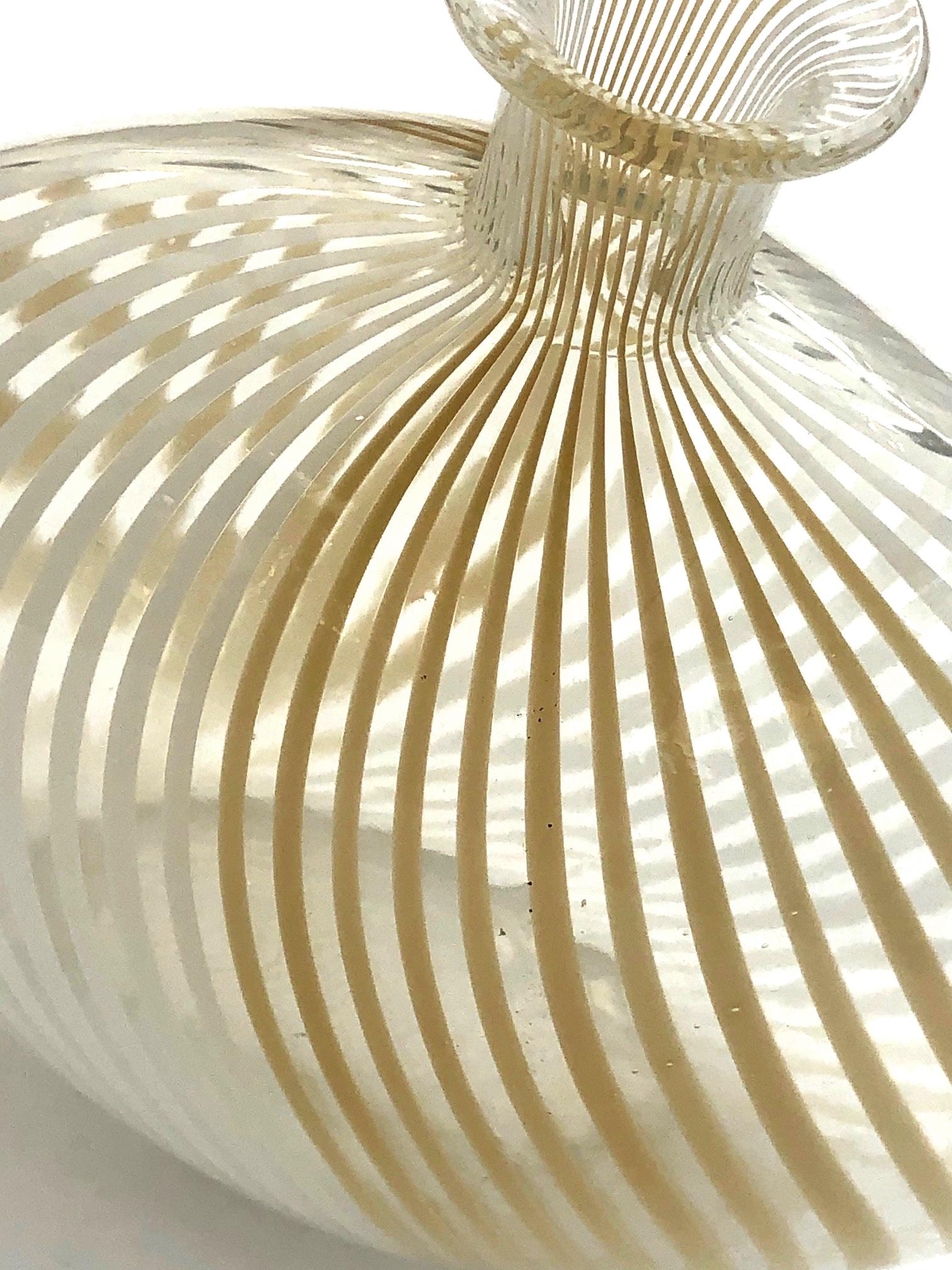 Mid-20th Century Murano 1950s Filigrana Art Glass Pillow Vase by Dino Martens for Aureliano Toso