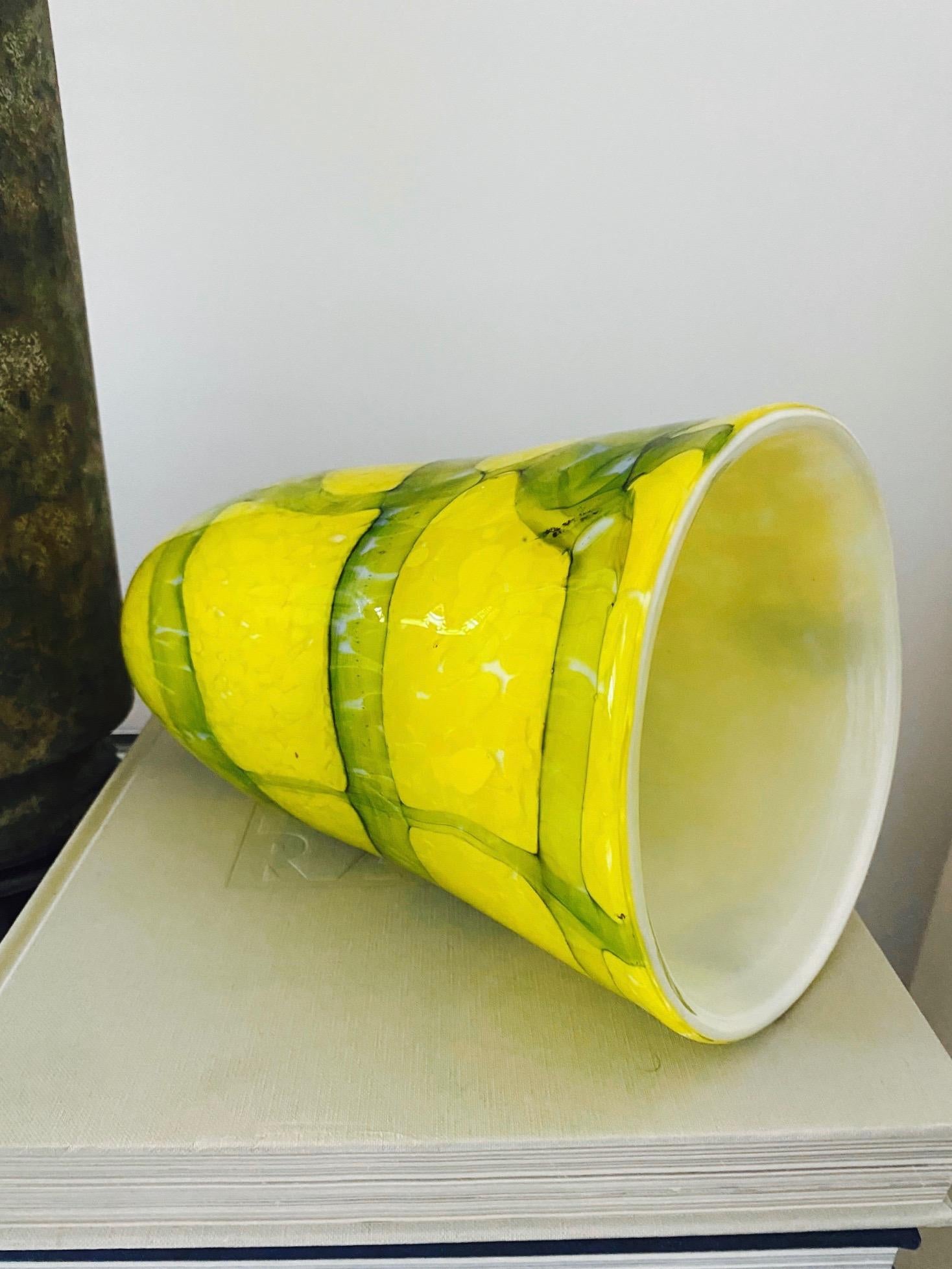 Abstract Murano Glass Vase by Fratelli Toso in Yellow and Green, c. 1980 For Sale 3