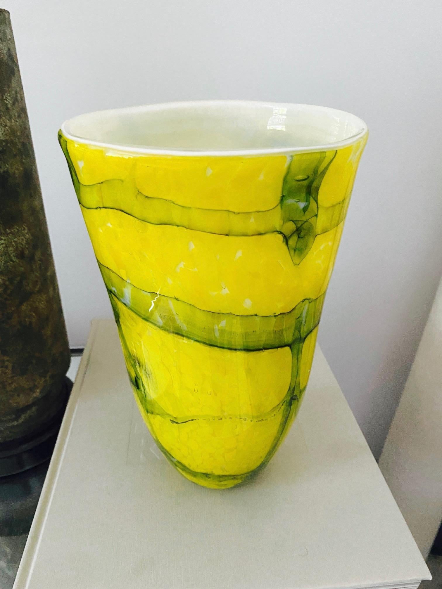 Late 20th Century Abstract Murano Glass Vase by Fratelli Toso in Yellow and Green, c. 1980 For Sale