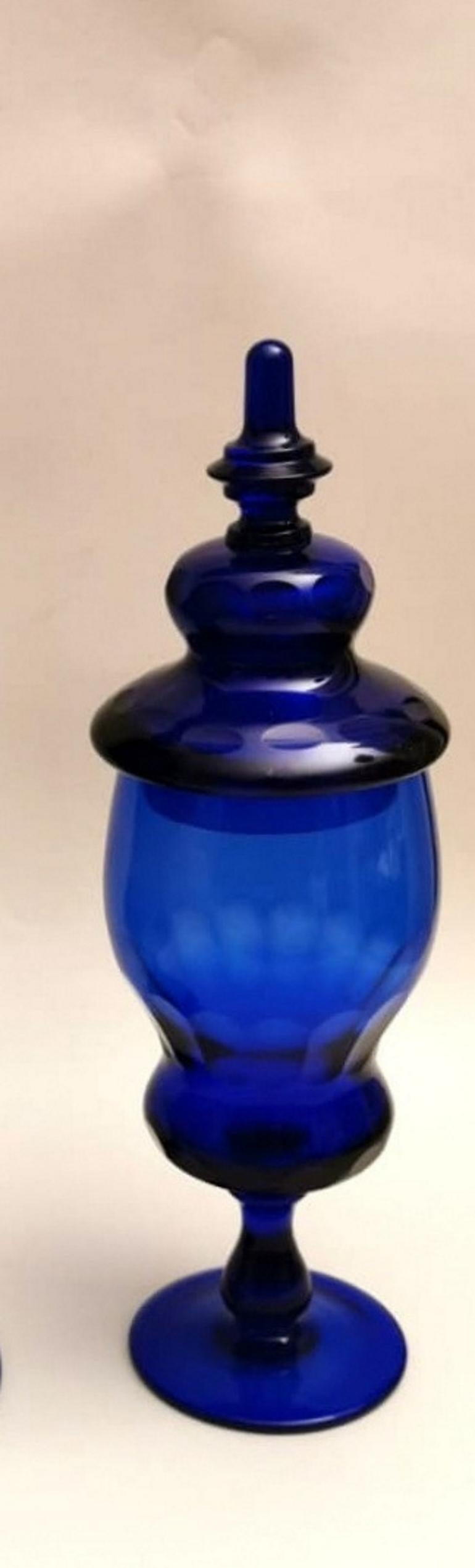 Tacheté Paire de bouteilles italiennesAlbarelli de Murano avec couvercle en verre soufflé bleu en vente