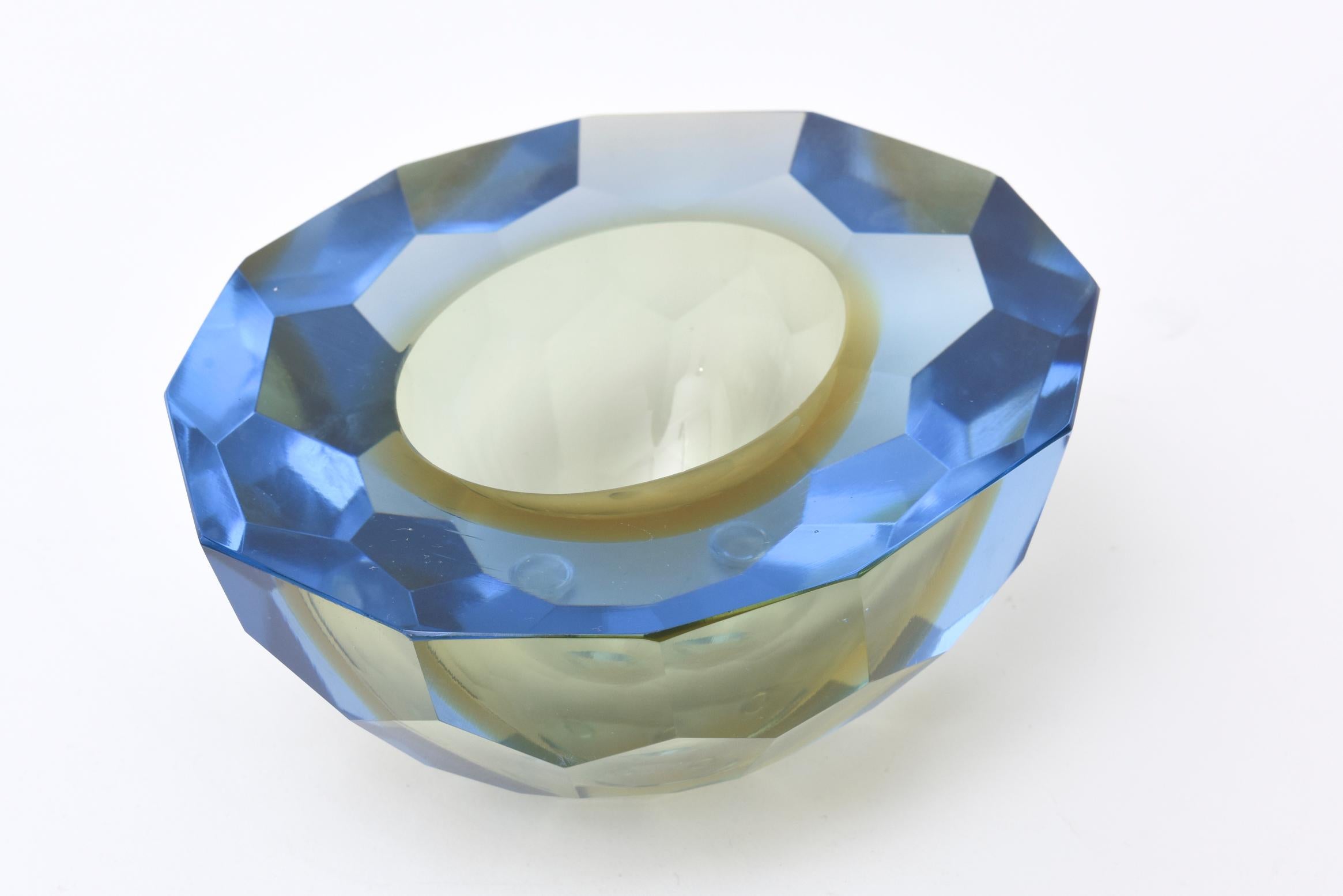 Murano Vintage Mandruzzato Diamond Faceted Sommerso Blue, Green Geode Bowl (Moderne) im Angebot