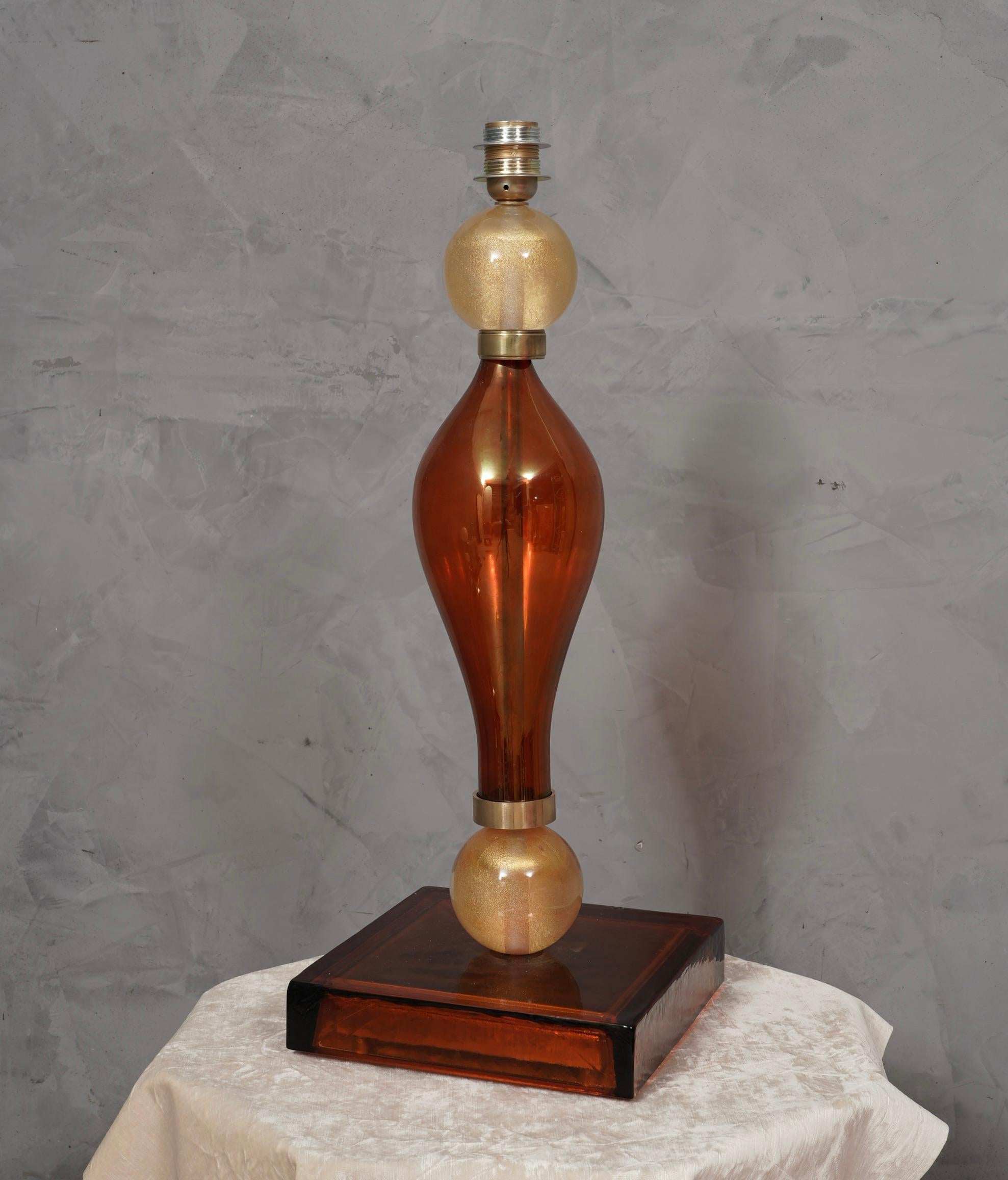 Lampe de bureau de Murano en verre soufflé ambré et or, 1980 en vente 1