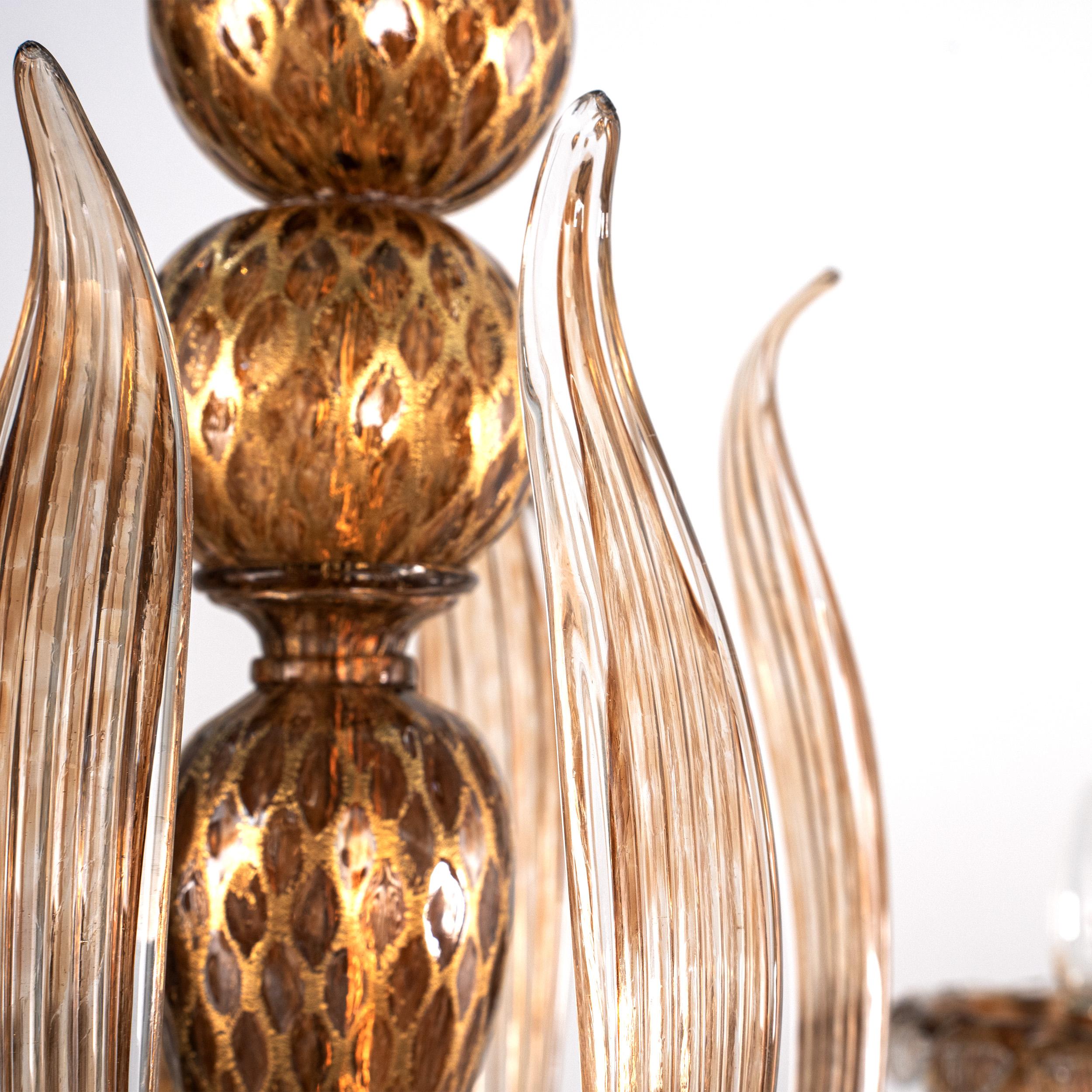 Italiano Lampadario in vetro di Murano ambra e oro a 5 luci Vintage Made in Italy in stock in vendita
