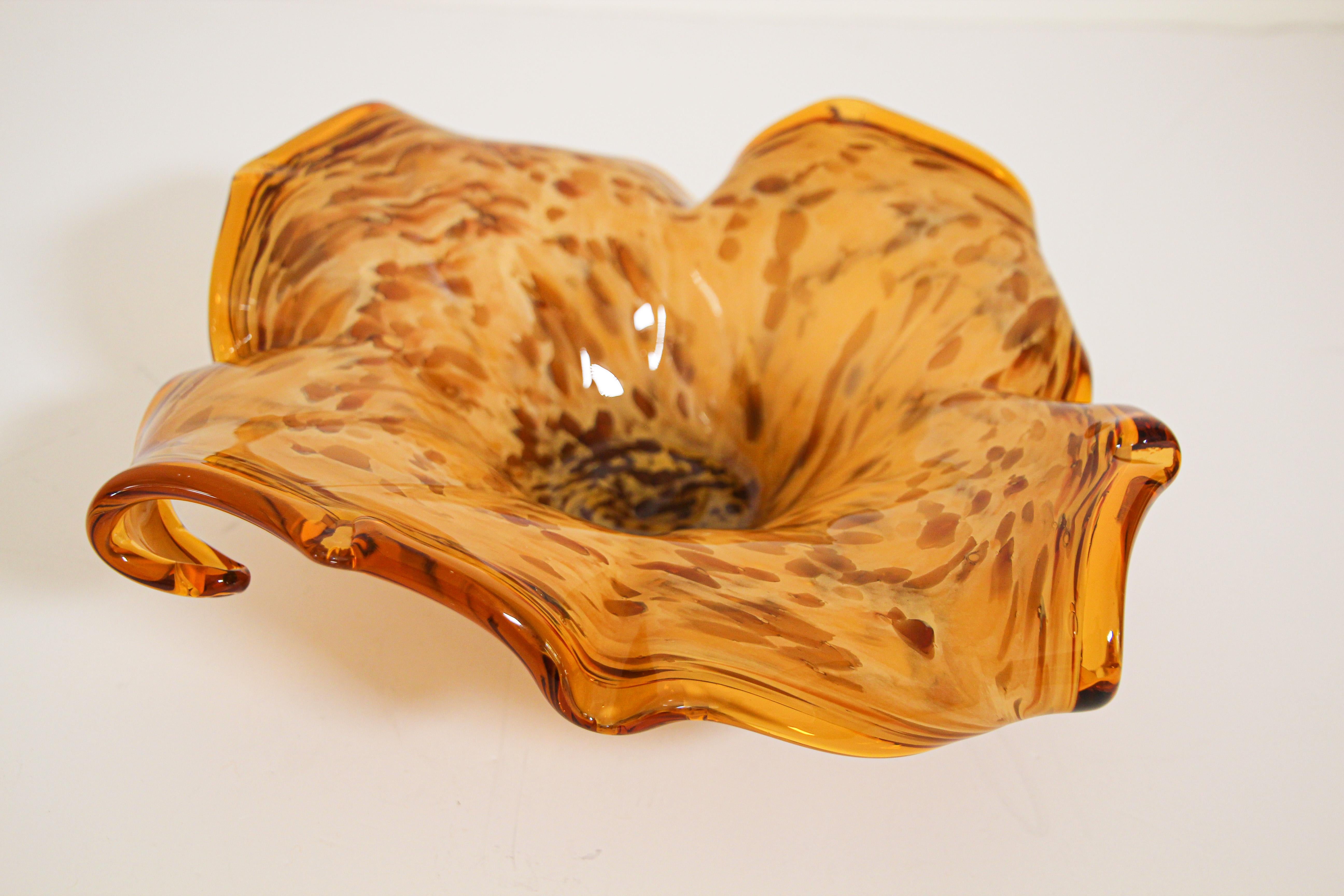 20th Century Murano Amber and Gold Venetian Handblown Art Glass Bowl