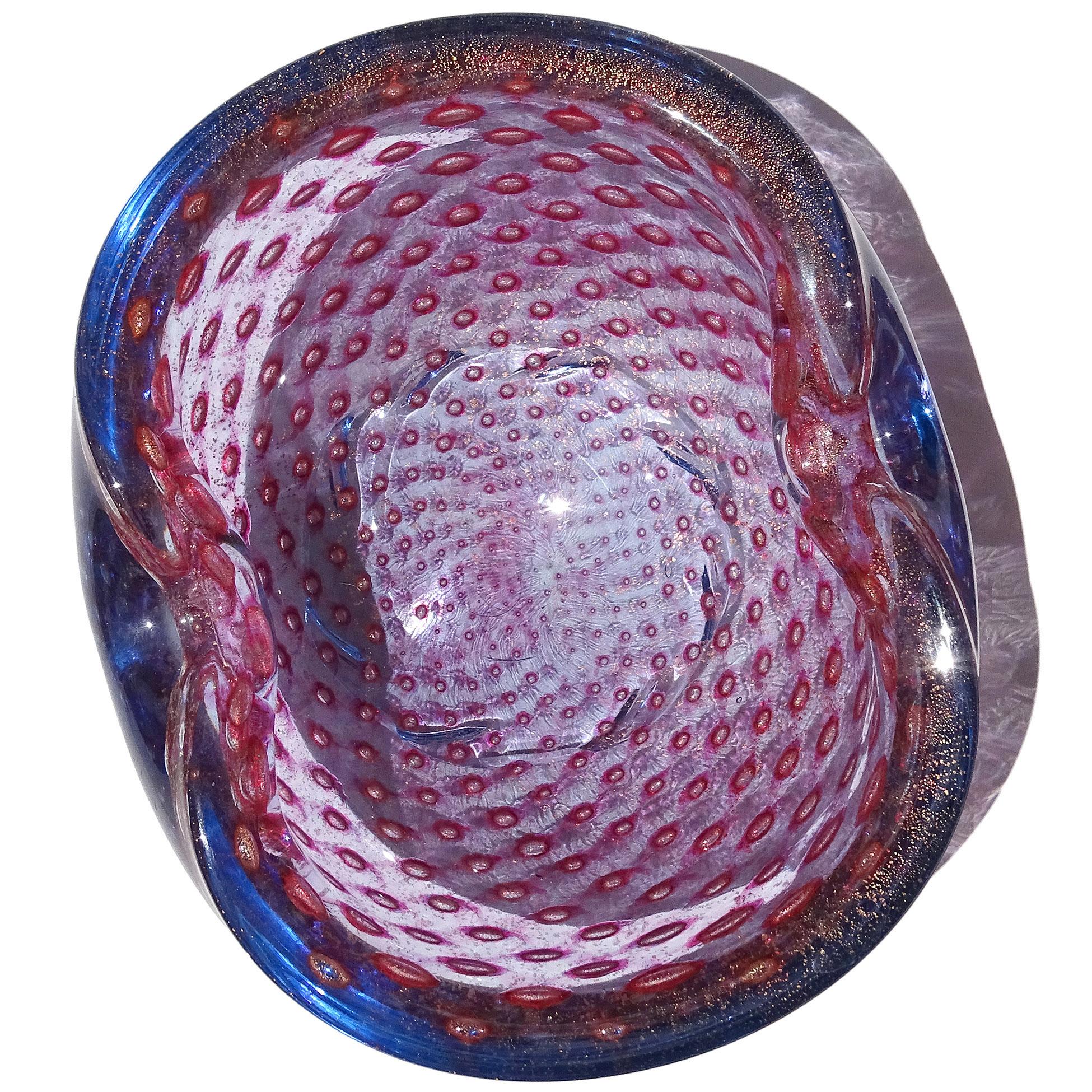 Mid-Century moderno Ciotola con piedini in vetro artistico italiano di Murano, ametista, viola, blu, oro e bolle in vendita