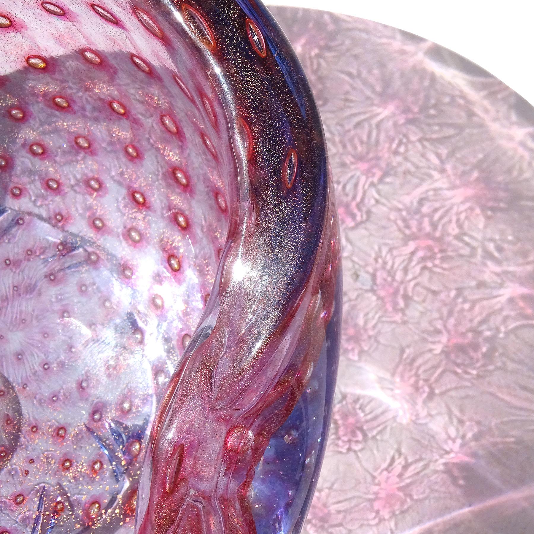 Murano Amethyst Purple Blue Gold Flecks Bubbles Italian Art Glass Footed Bowl In Good Condition For Sale In Kissimmee, FL