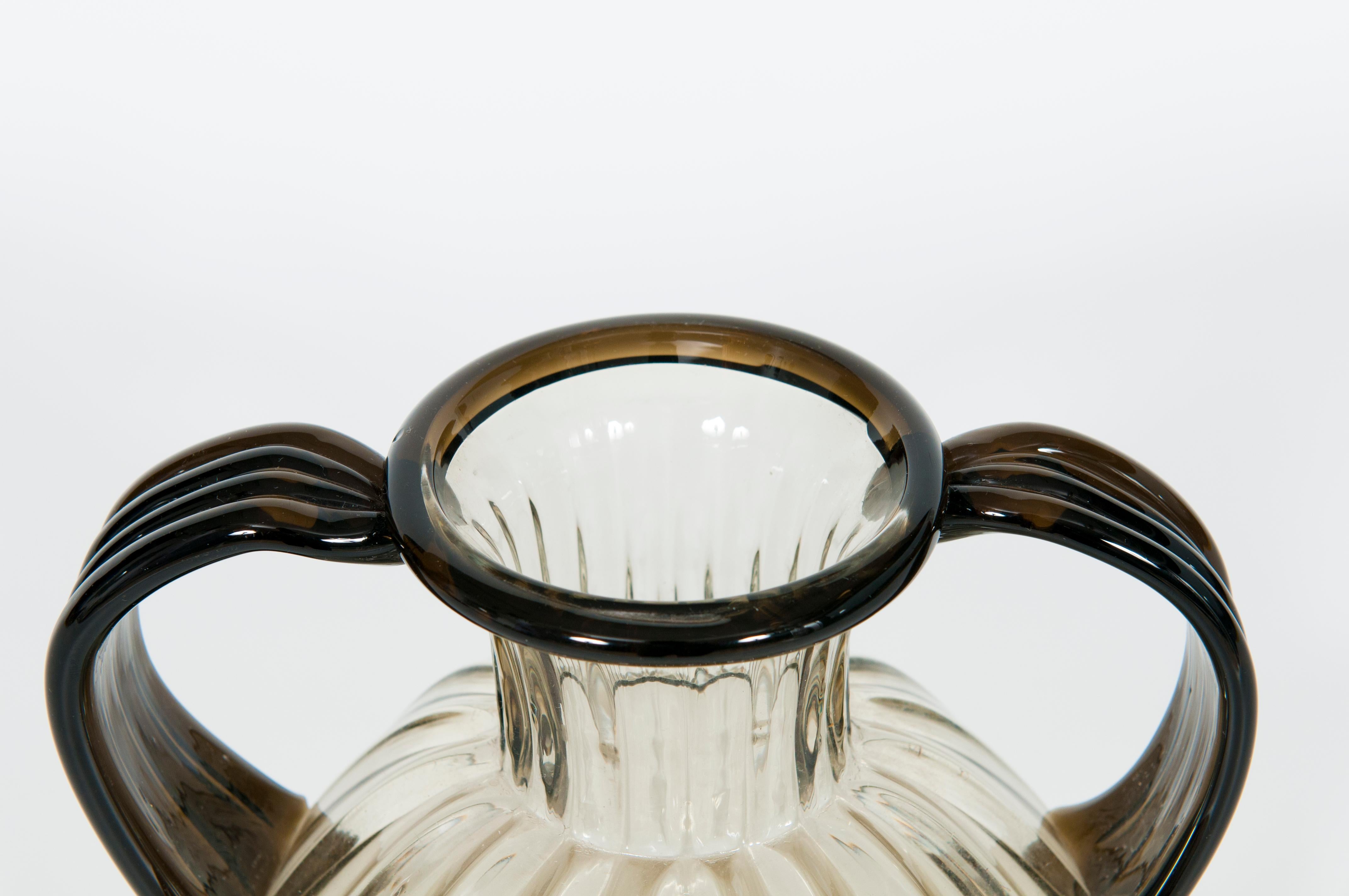 Murano Amphora Vase by Giovanni Dalla Fina, Circa 1970s en venta 4