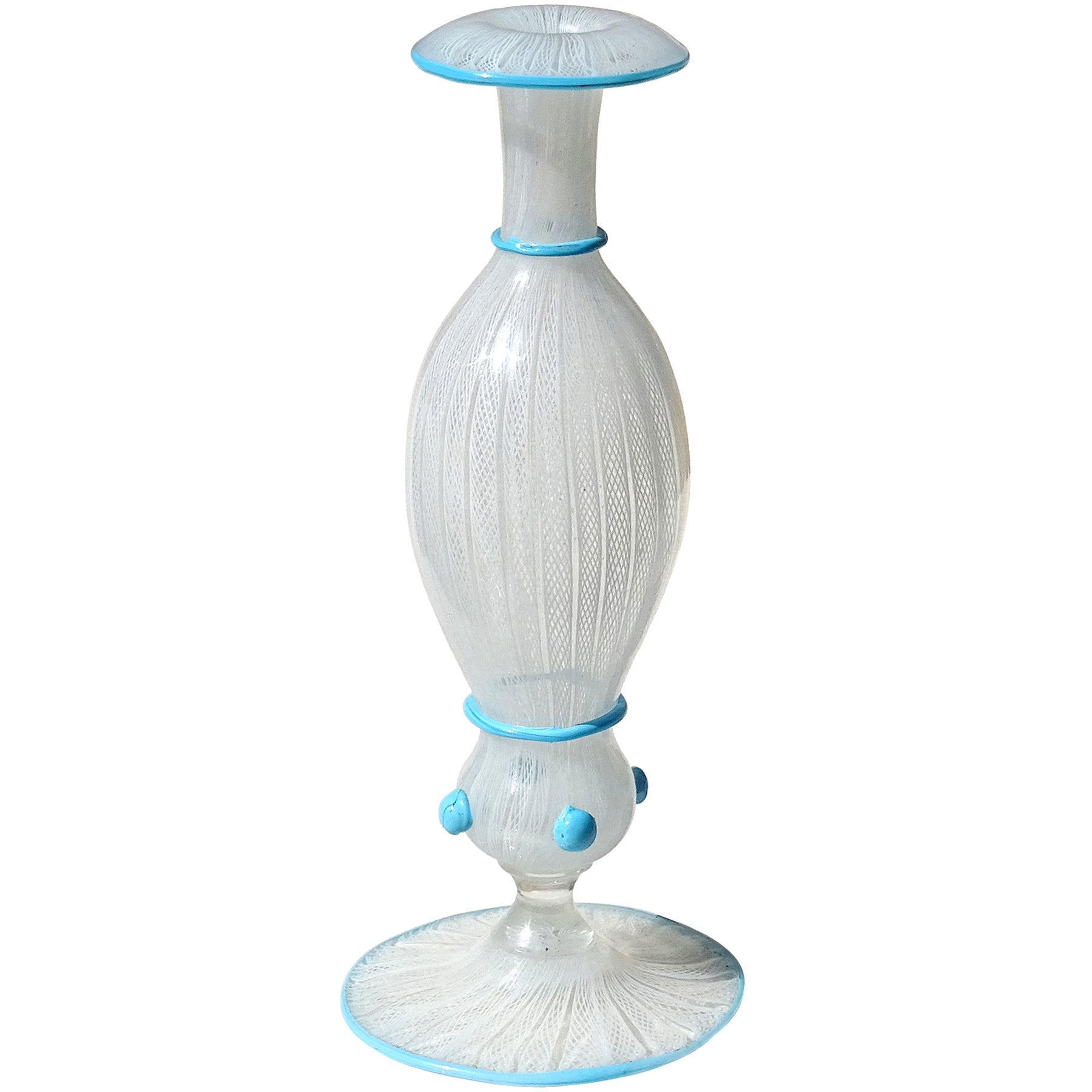 Vase à fleurs en verre d'art italien de Murano ancien Zanfirico blanc à rubans bleu ciel en vente