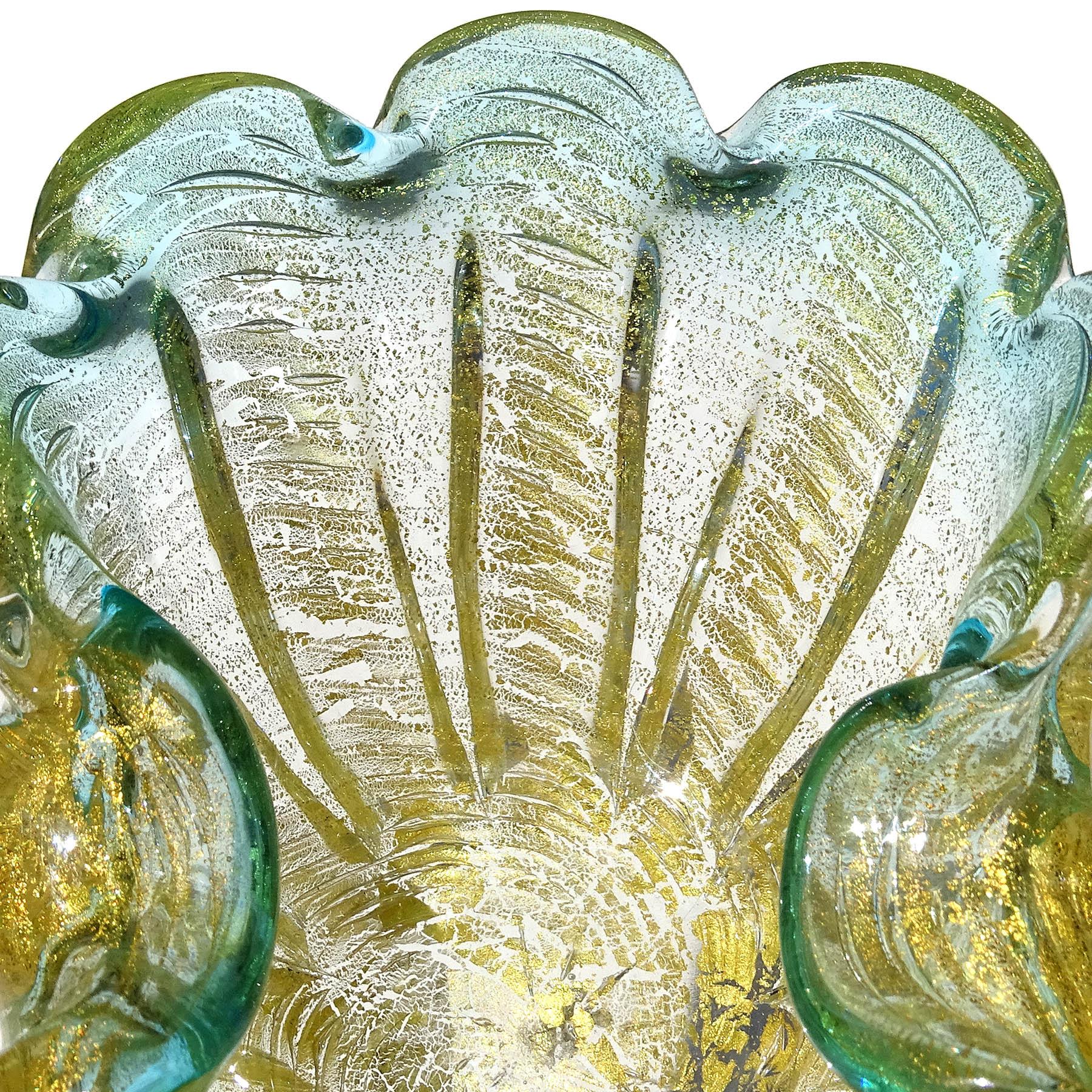 Cuenco decorativo de cristal artístico italiano de Murano con borde aguamarina y motas doradas en Bueno estado para la venta en Kissimmee, FL