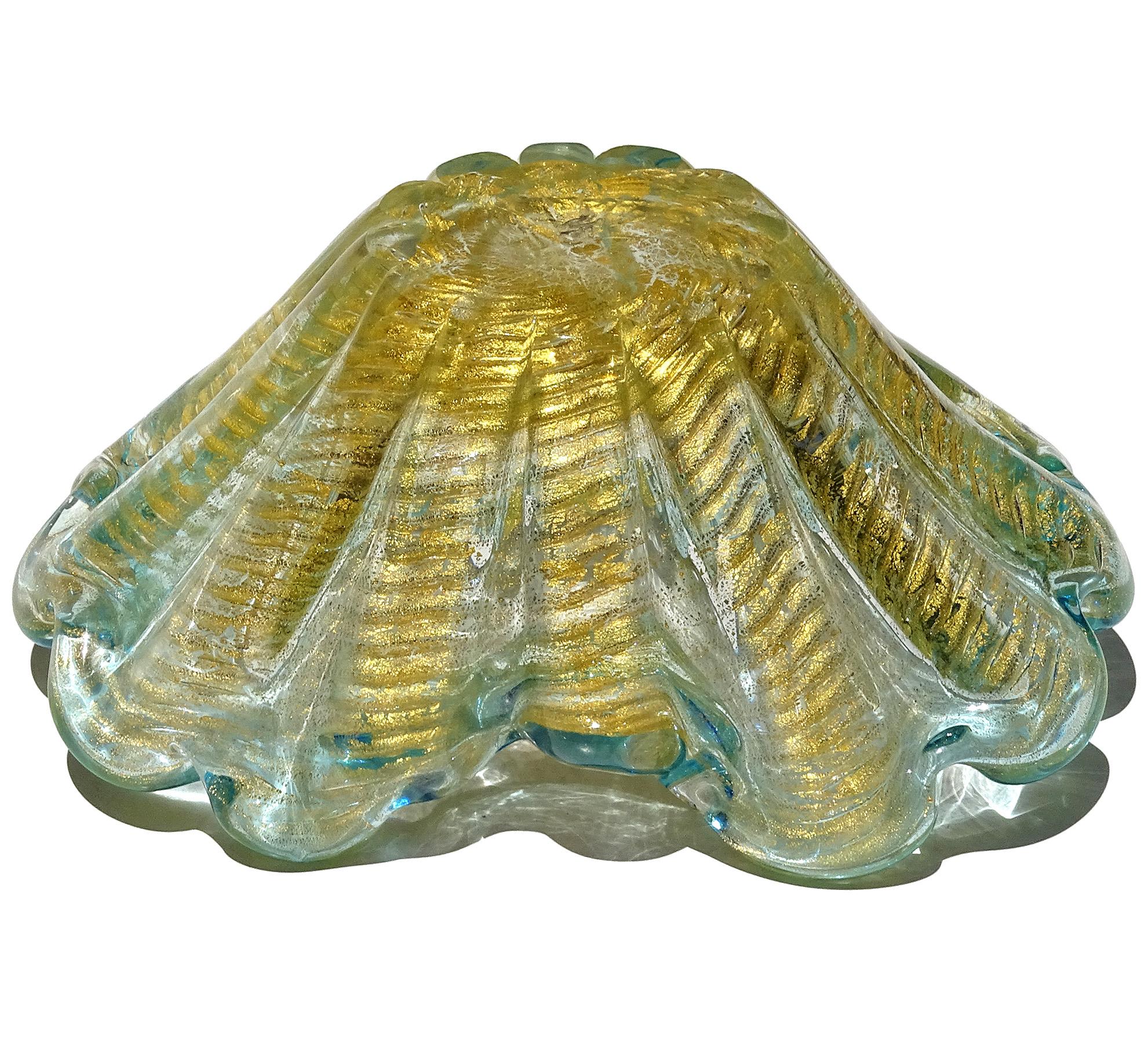 Cuenco decorativo de cristal artístico italiano de Murano con borde aguamarina y motas doradas en venta 1