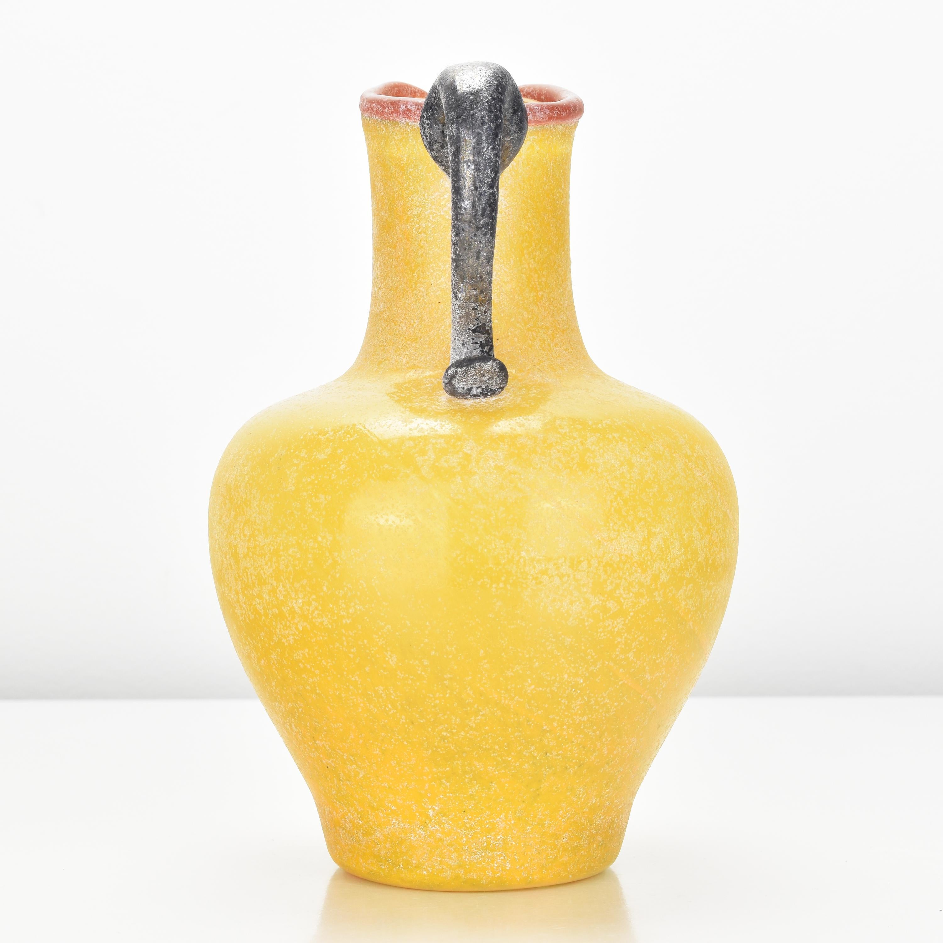 Murano Archimede Seguso 1970s Scavo Vase Roman Amphora Style Italian Art Glass In Good Condition For Sale In Bad Säckingen, DE