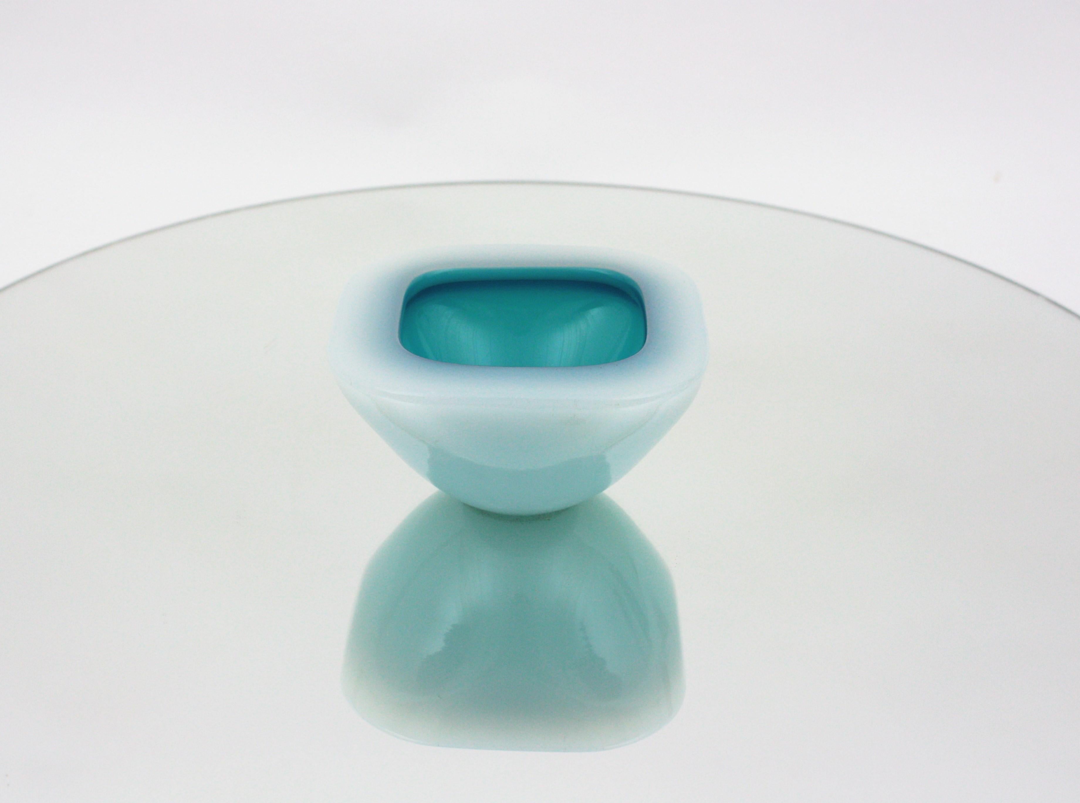Murano Archimede Seguso Alabastro White and Blue Geode Glass Bowl, 1950s In Good Condition In Barcelona, ES