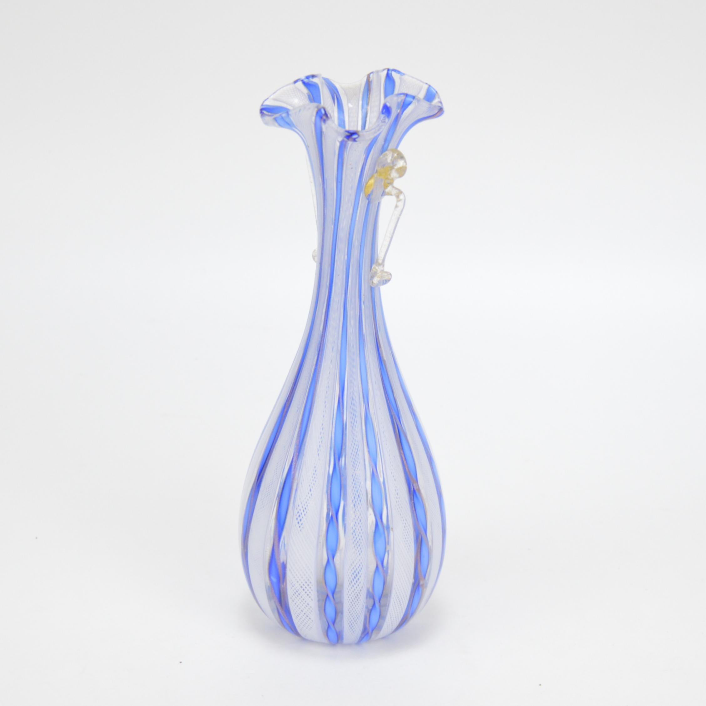 20th Century Murano Art blown Glass Vase White Stripe Italian For Sale