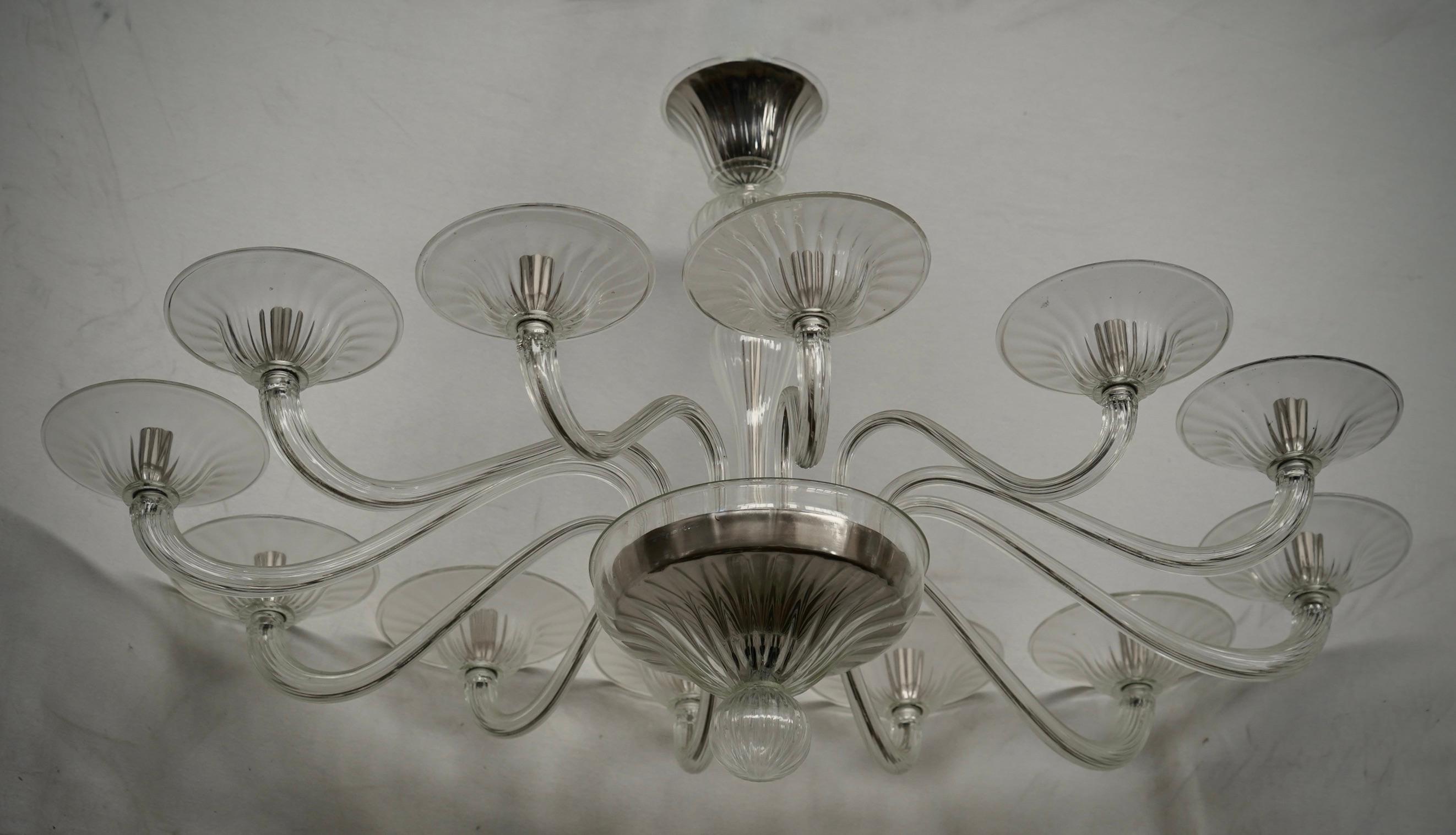 Lustre et pendentif ovale en verre transparent soufflé de Murano, milieu du siècle, 2000 en vente 1