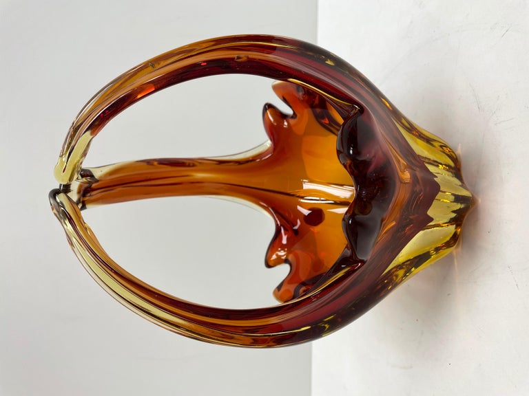 Late 20th Century Murano Art Glass Amber Brown Basket Fruit Bowl Catchall Italy, Sommerso, 1970s For Sale
