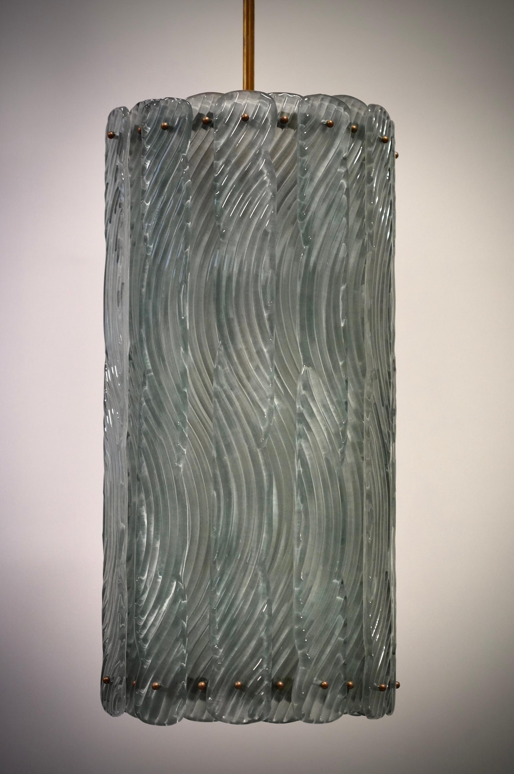 XXI secolo e contemporaneo Lampadario e pendente in vetro artistico di Murano e ottone The Artful Green, 2020 in vendita