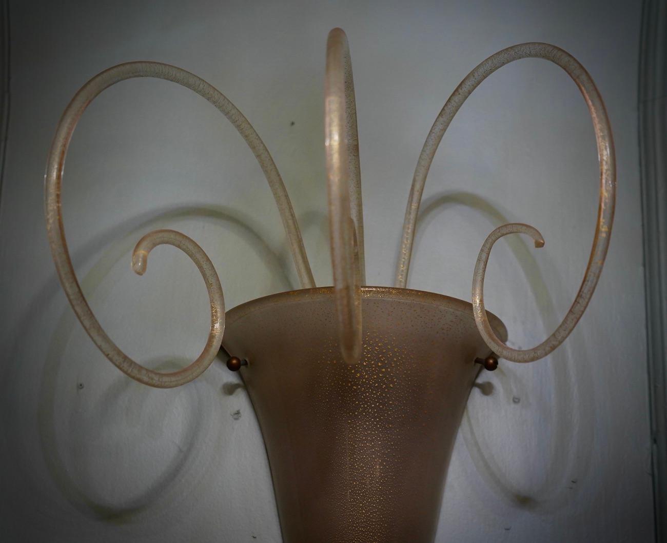Murano Kunstglas und Messing Gold und Taubengrau Farbe Wandleuchte und Wandleuchter, 1990 (Moderne der Mitte des Jahrhunderts) im Angebot
