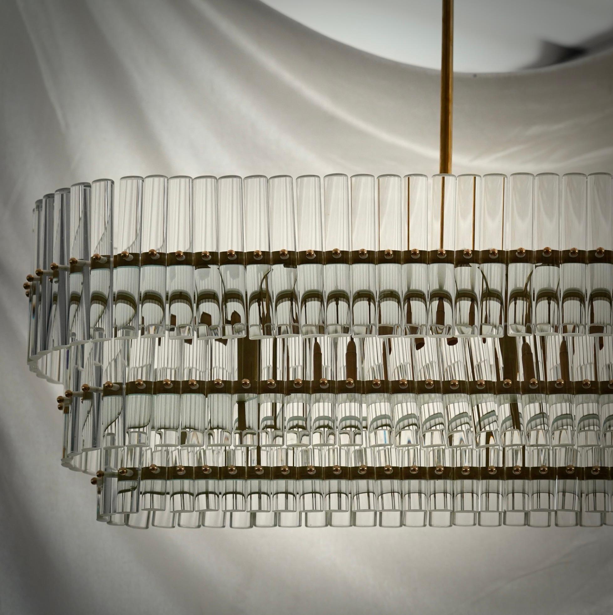Murano Art Glass and Brass Italian Mid-Century Chandelier and Pendant, 2020 In Good Condition For Sale In Rome, IT