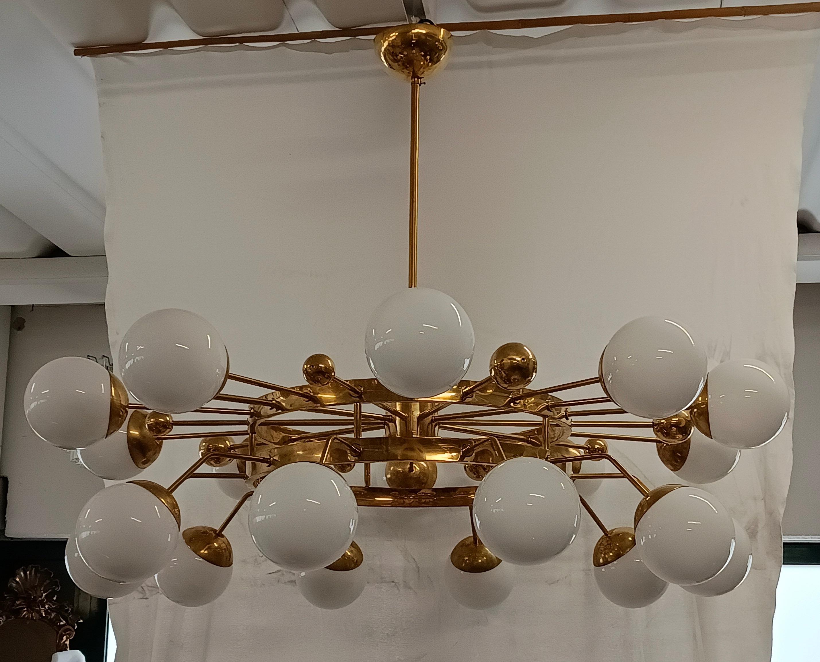 Mid-Century Modern Murano Art Glass and Brass Midcentury Chandelier, 2000 For Sale