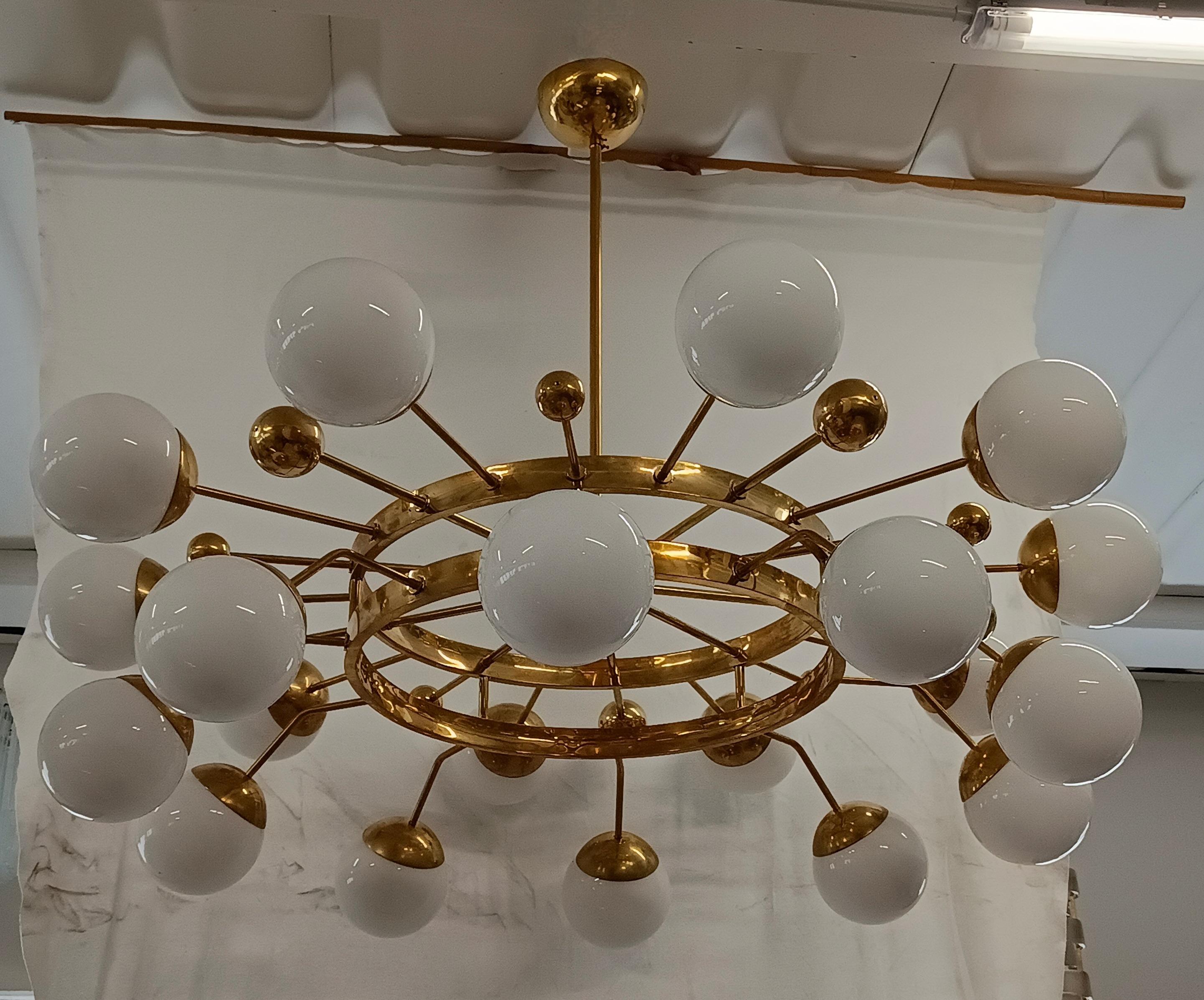 Murano Art Glass and Brass Midcentury Chandelier, 2000 For Sale 3